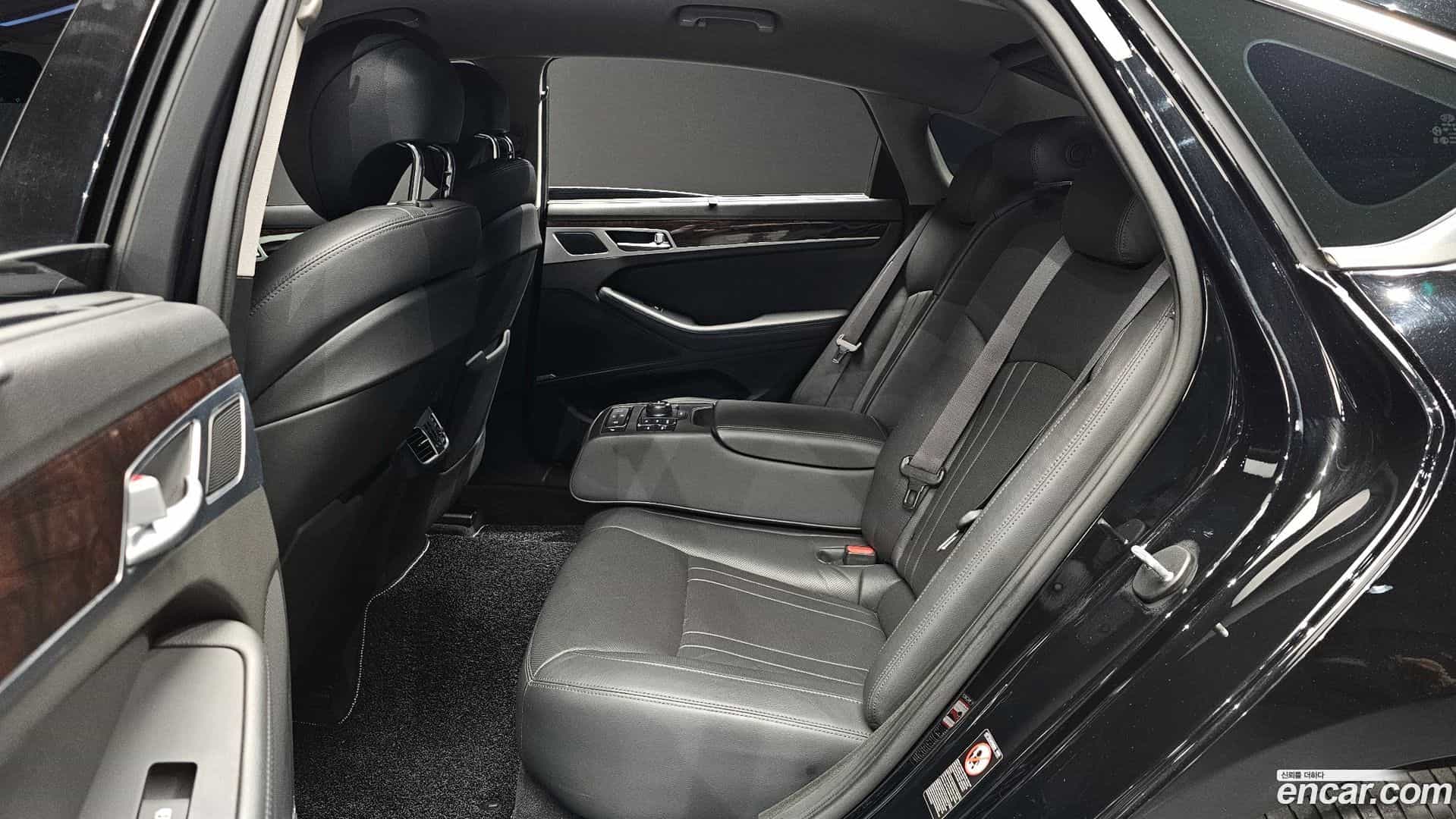 Genesis Hyundai 2015.8-OPTION-016