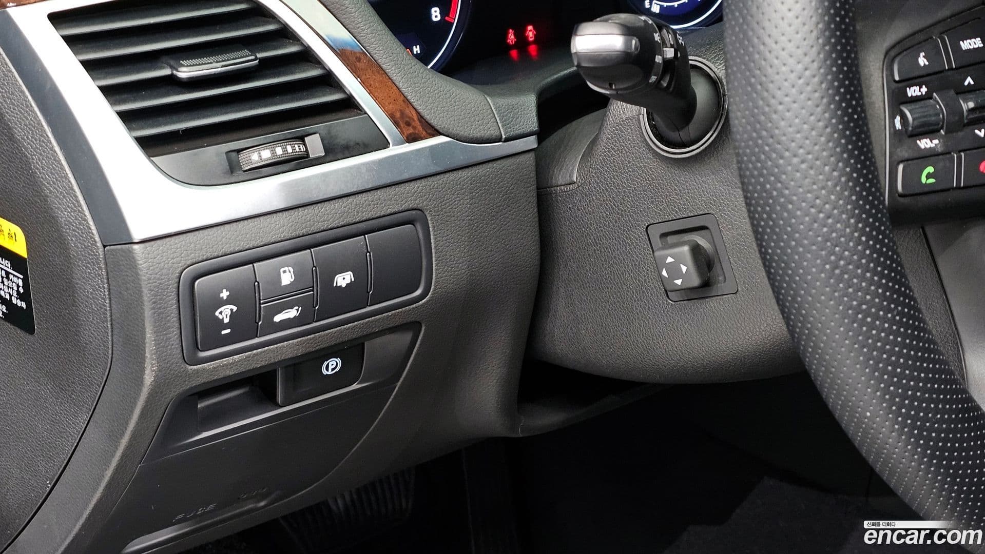 Main__Slider__Photo:Genesis Hyundai 2015.8-15