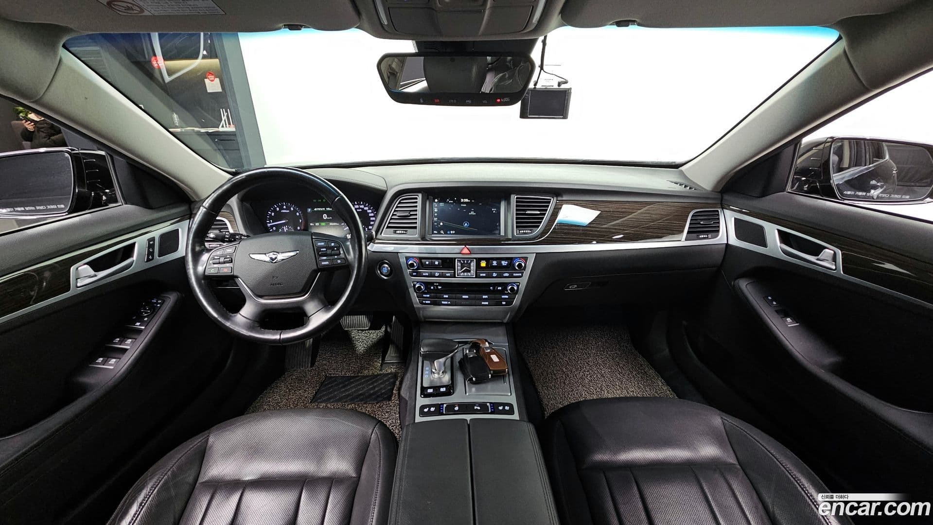 Main__Slider__Photo:G80 Genesis 2016.6-6