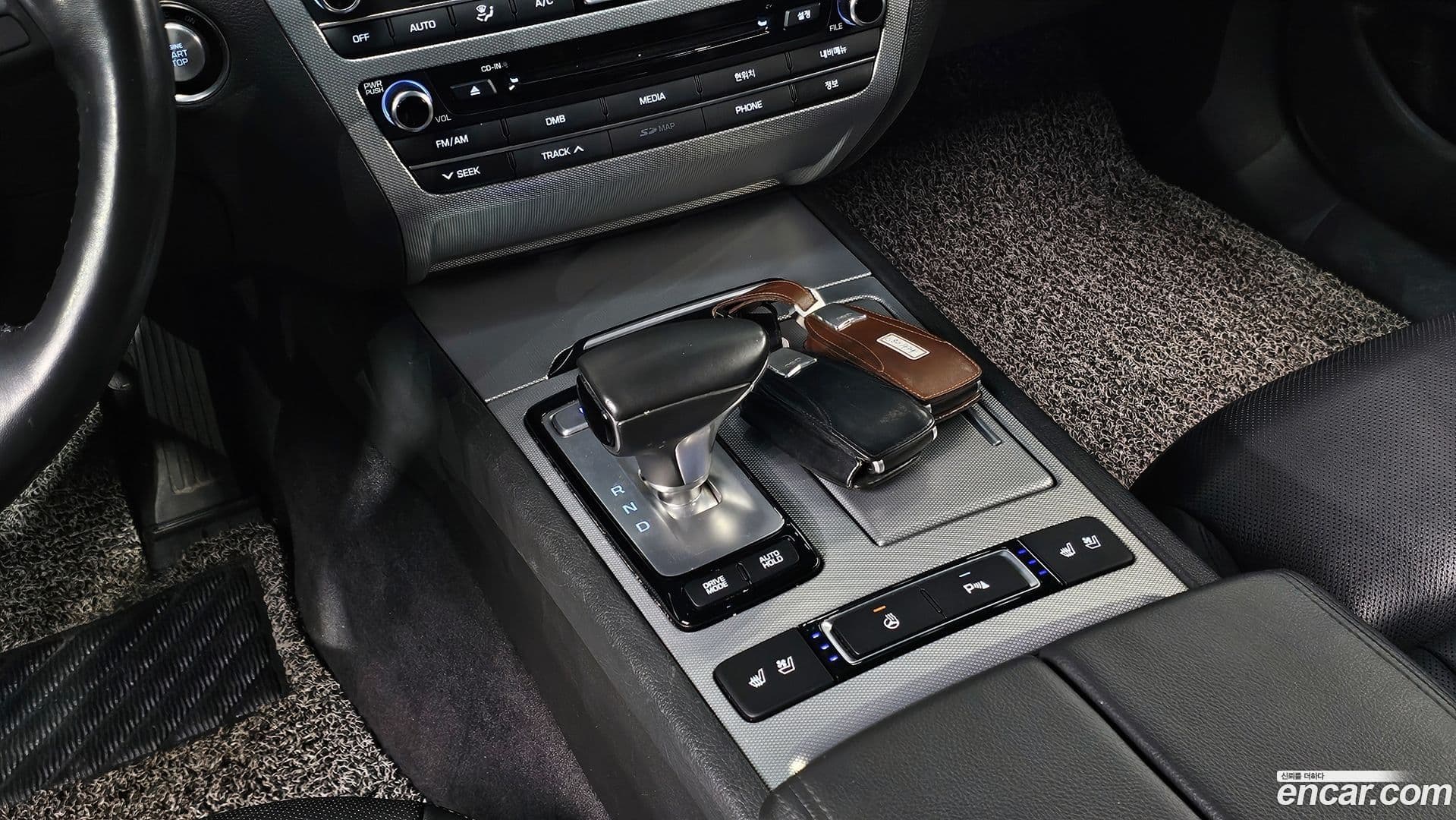 Main__Slider__Photo:G80 Genesis 2016.6-8