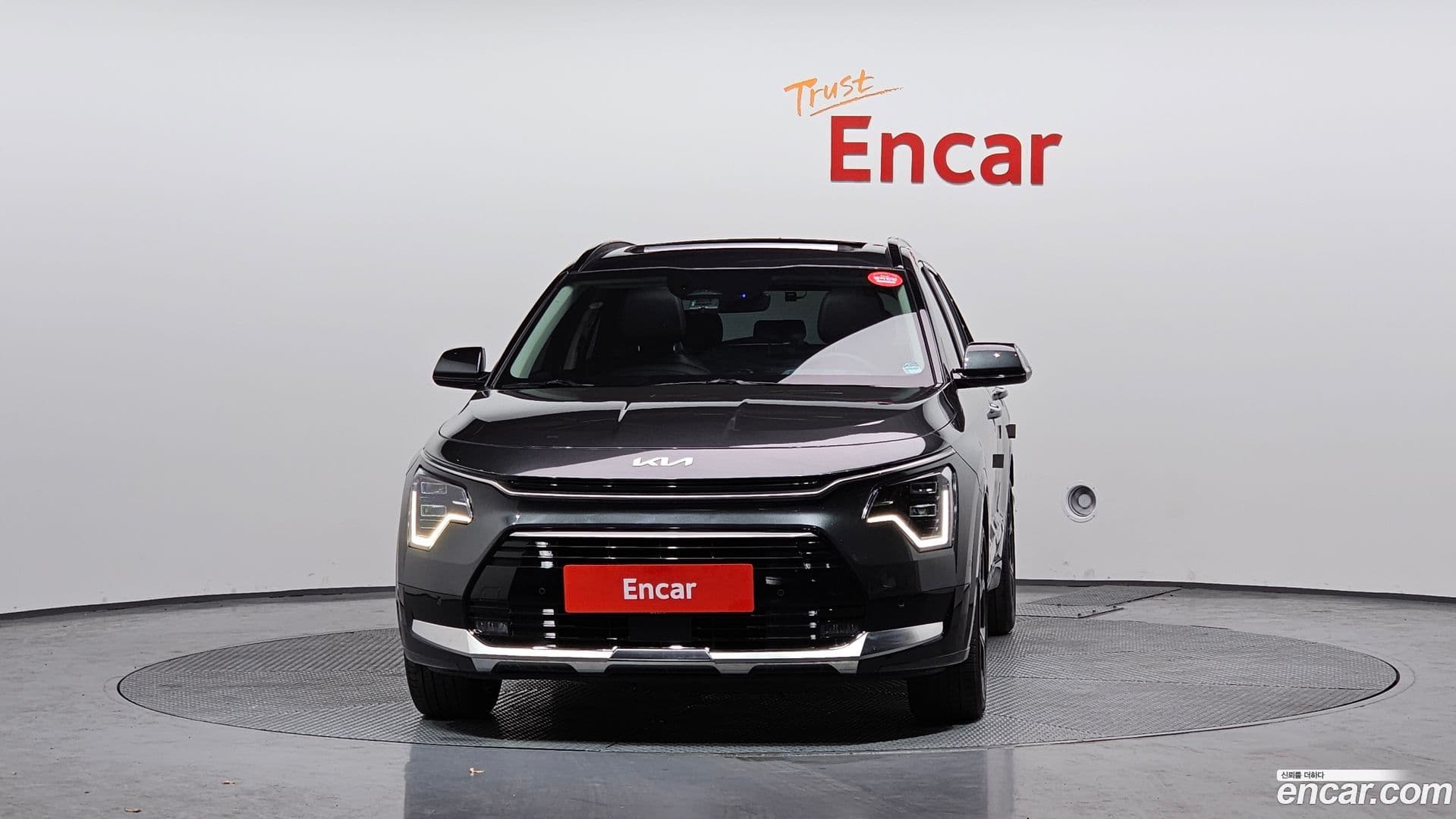 Main__Slider__Photo:Niro Kia 2022.0-2