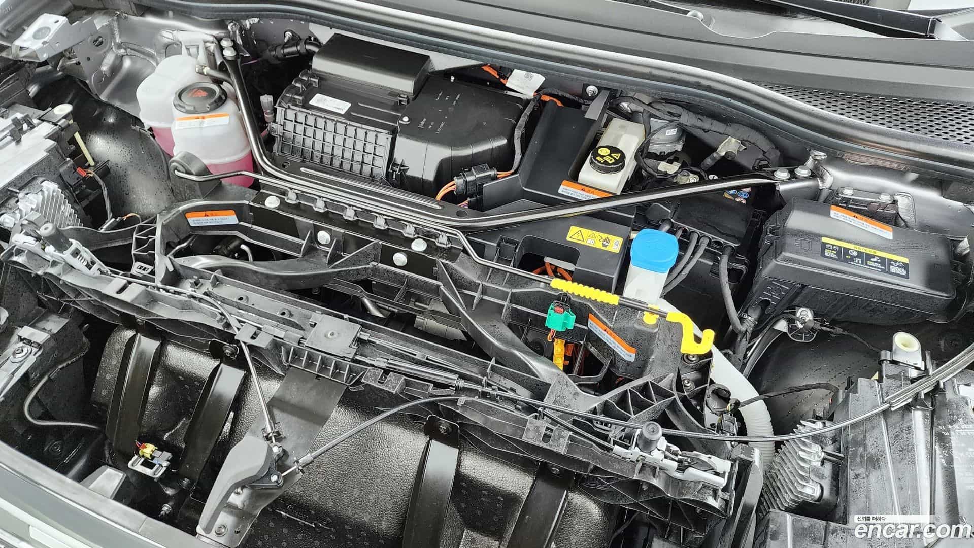 Q4 e-tron Audi 2025.2-INNER-006