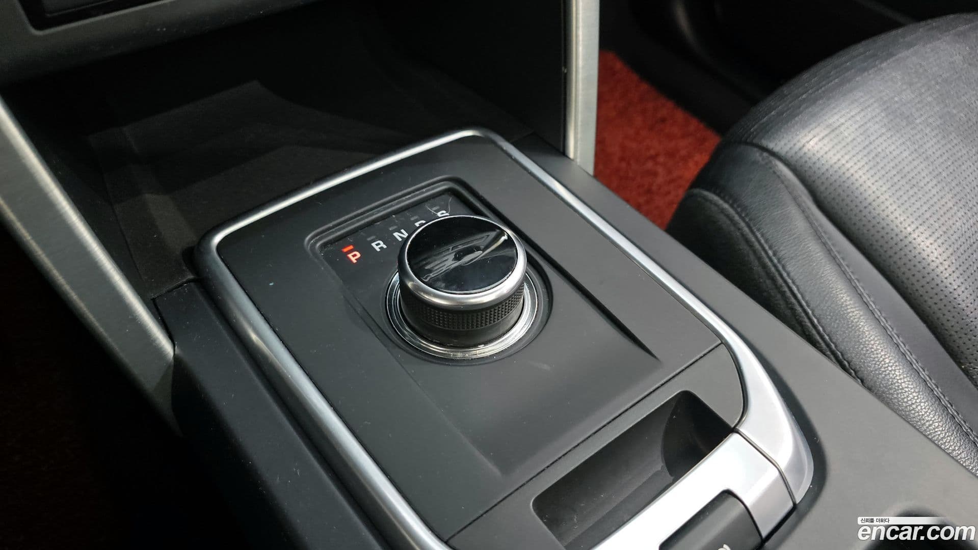 Main__Slider__Photo:Discovery Sport Land Rover 2017.2-8