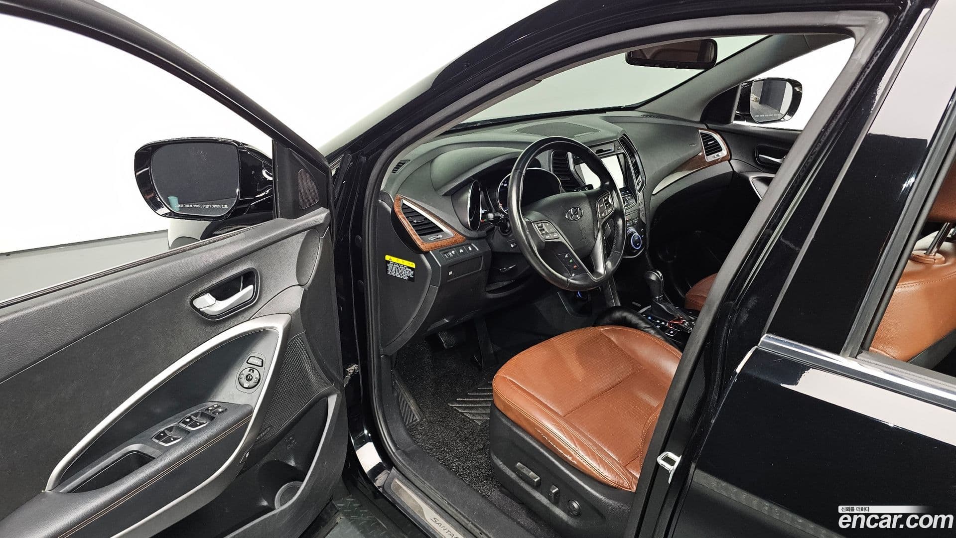 Main__Slider__Photo:Santafe Hyundai 2012.10-10