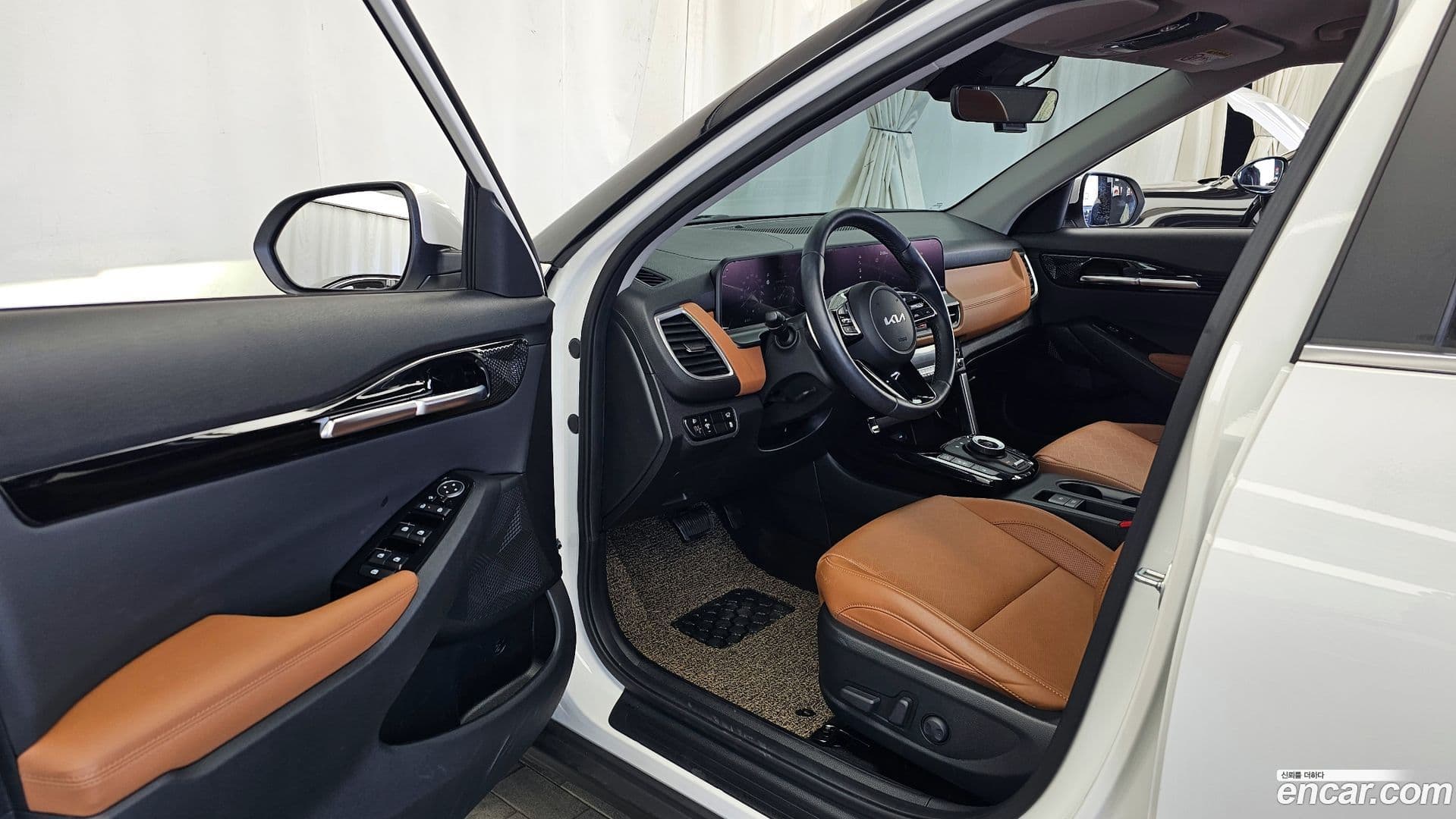 Main__Slider__Photo:Seltos Kia 2024.4-9