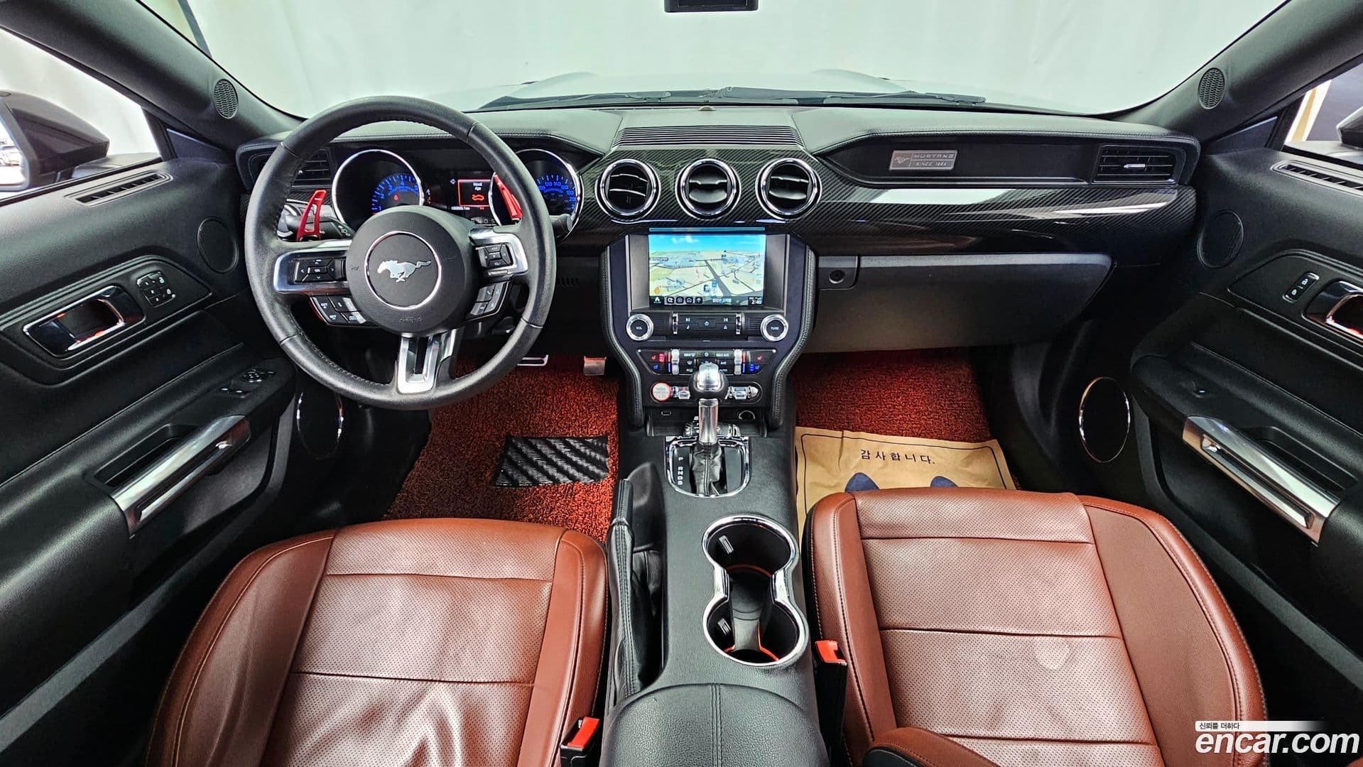 Main__Slider__Photo:Mustang Ford 2016.8-6