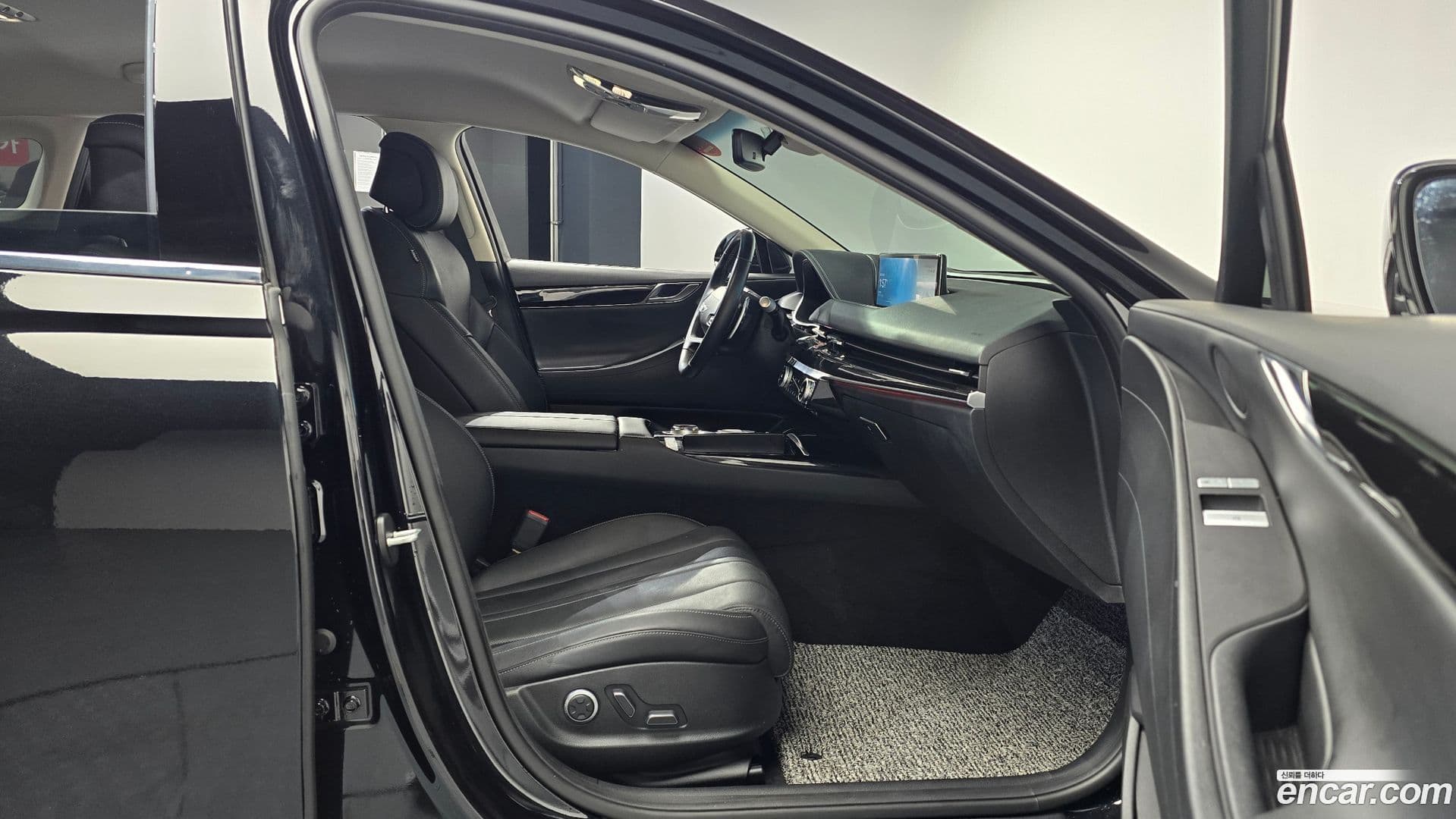 Main__Slider__Photo:G80 Genesis 2022.0-10