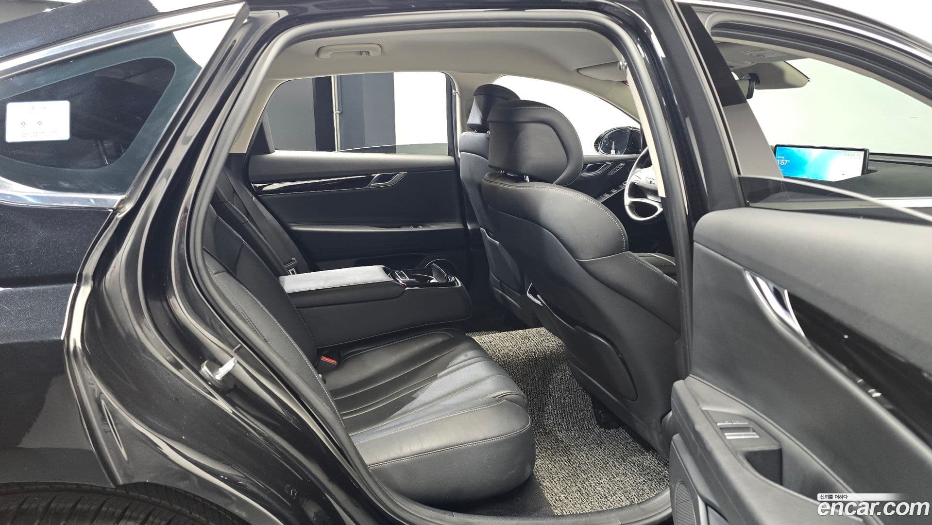 Main__Slider__Photo:G80 Genesis 2022.0-11