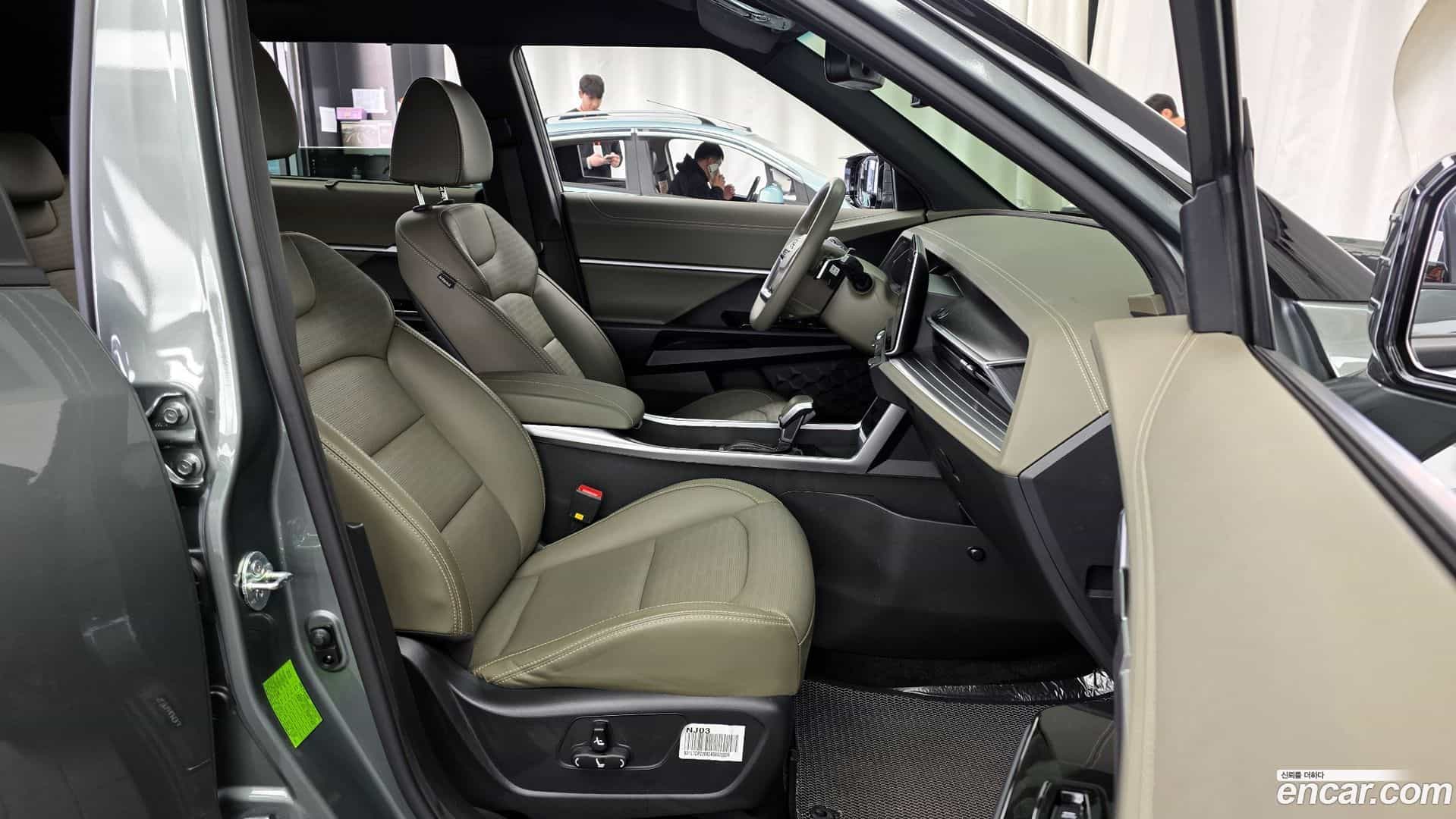 Torres KG_Mobility_Ssangyong 2022.8-OPTION-015