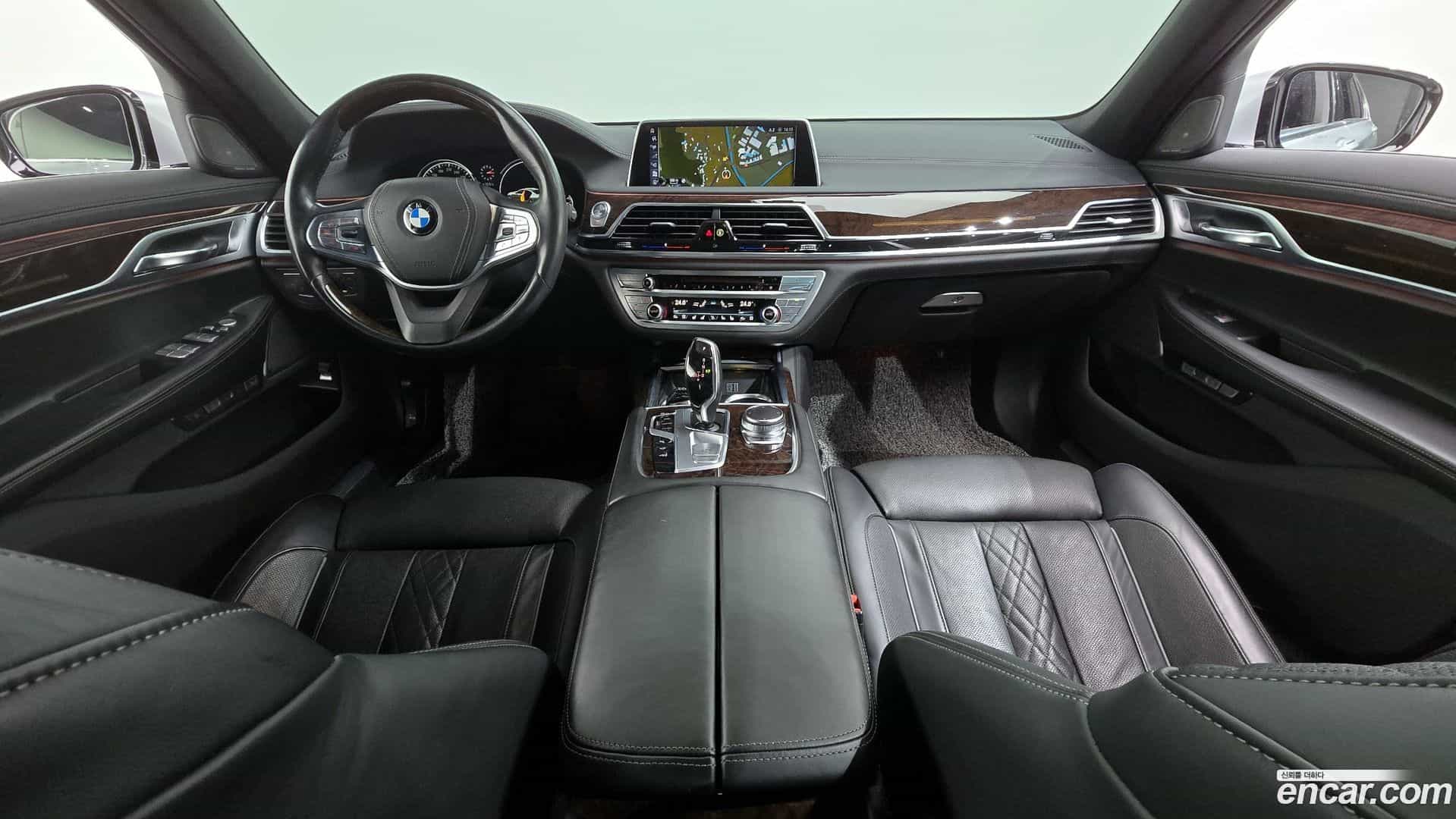 7-Series BMW 2016.2-INNER-007