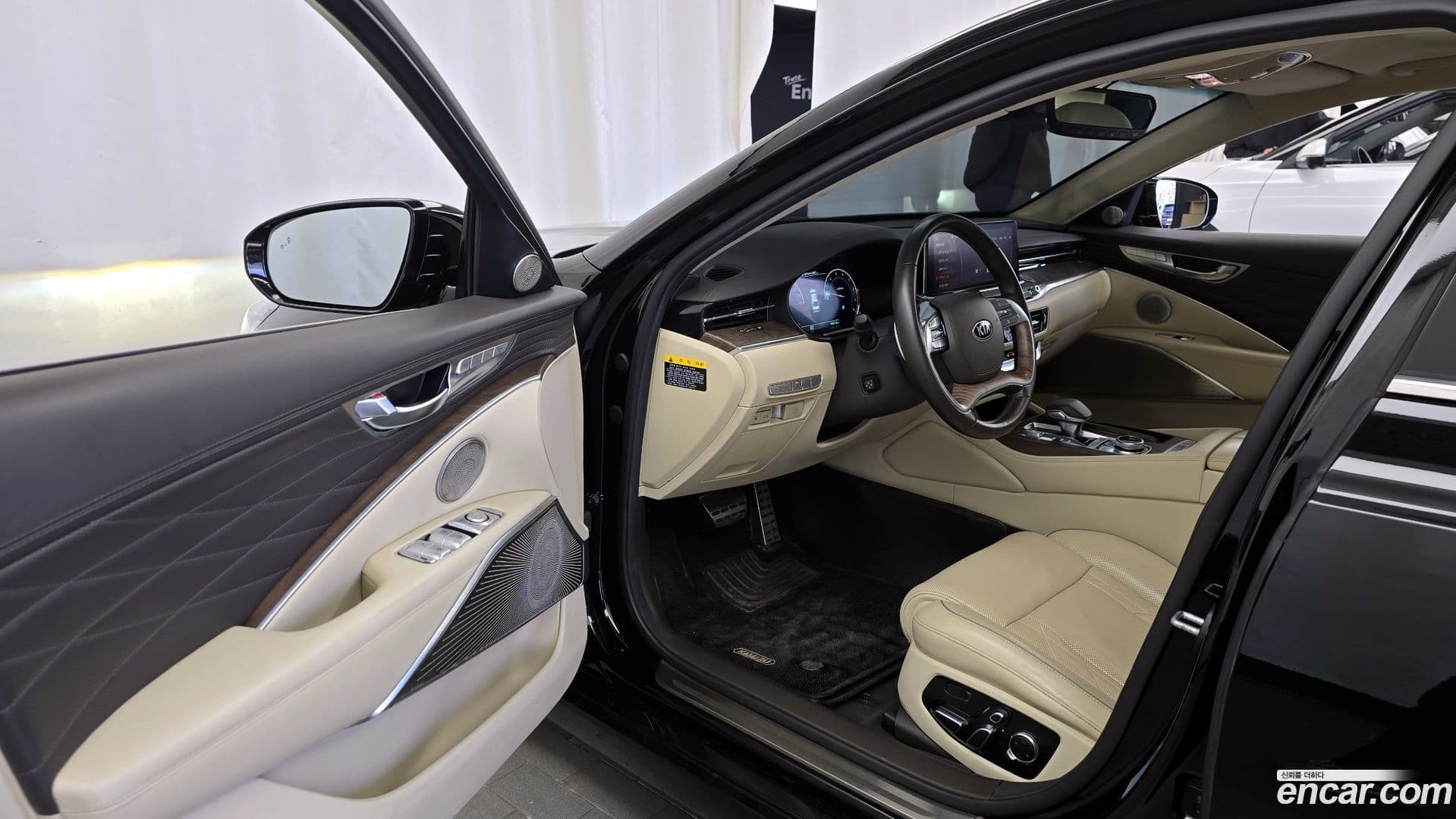 Main__Slider__Photo:K9 Kia 2019.5-9