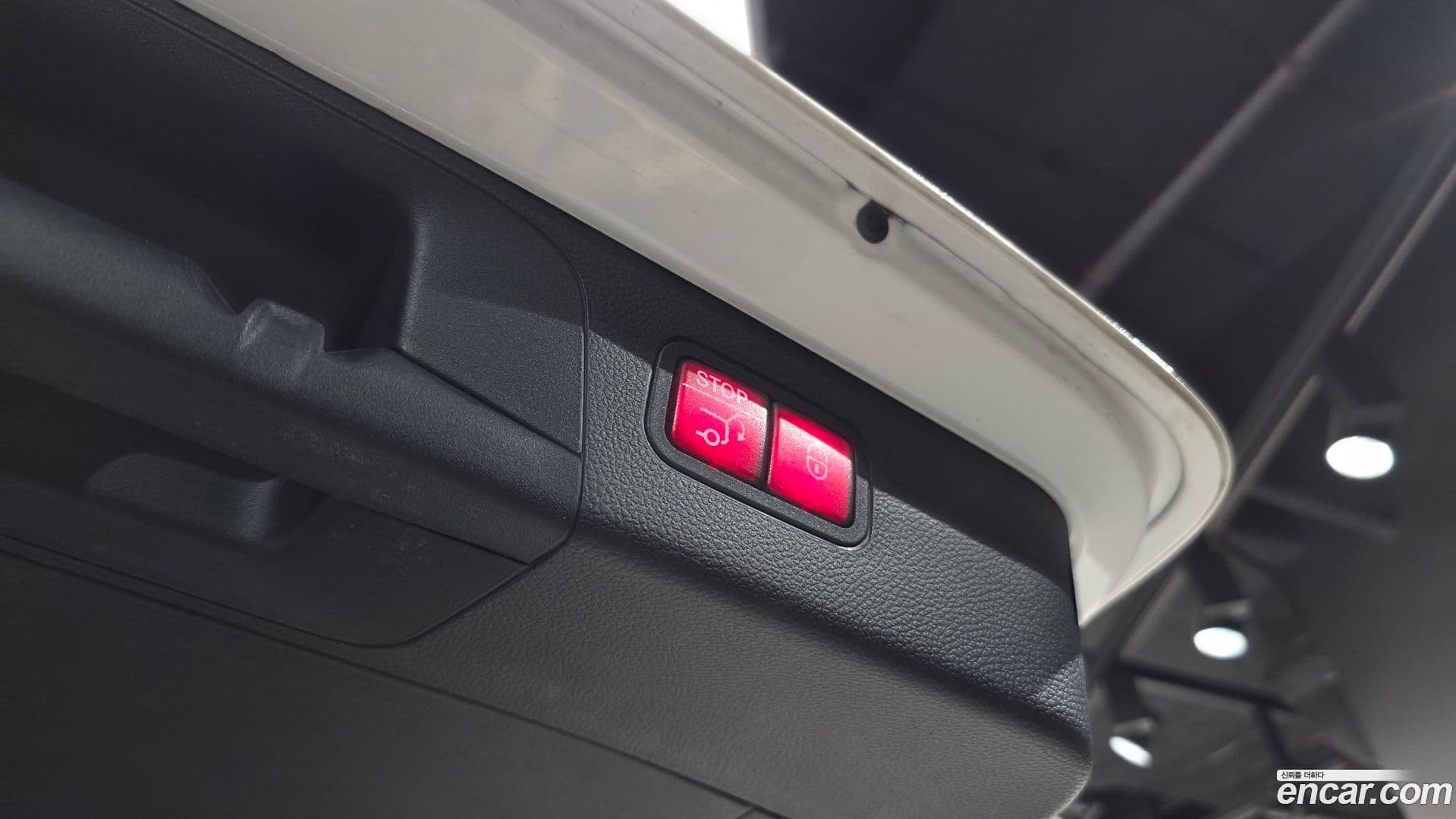 Main__Slider__Photo:GLC-Class Mercedes-Benz 2022.7-19