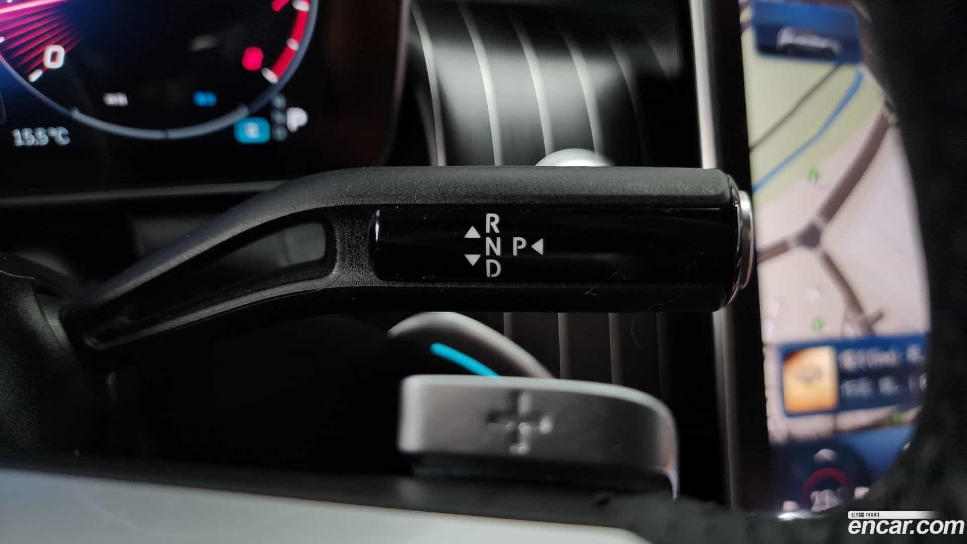 GLC-Class Mercedes-Benz 2023.7-INNER-009