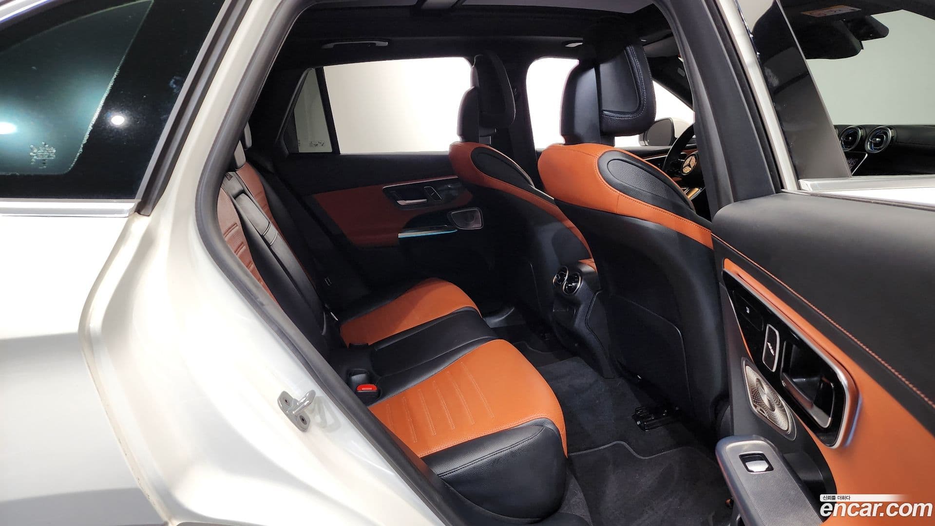 Main__Slider__Photo:GLC-Class Mercedes-Benz 2023.7-11