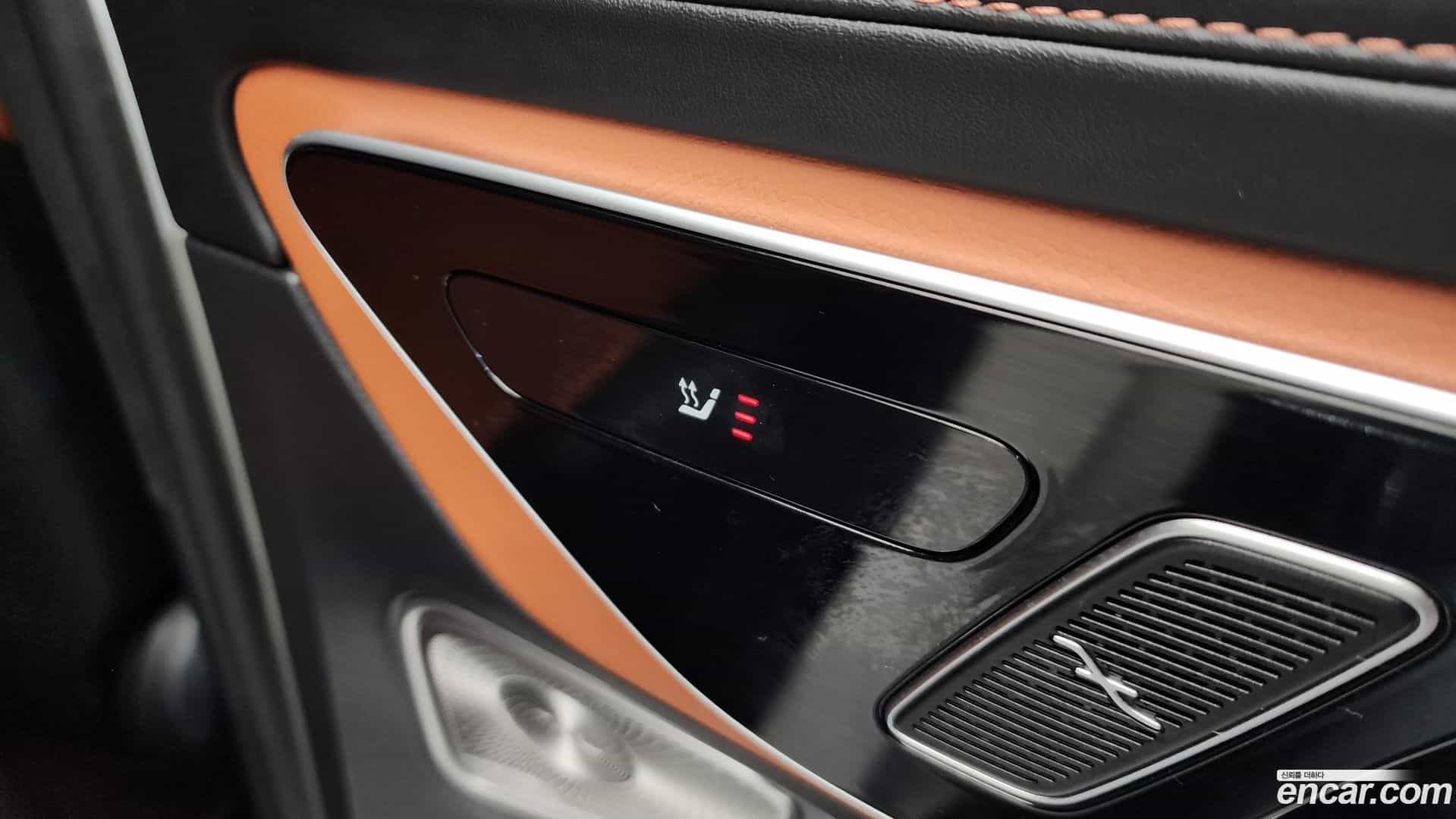 GLC-Class Mercedes-Benz 2023.7-OPTION-023