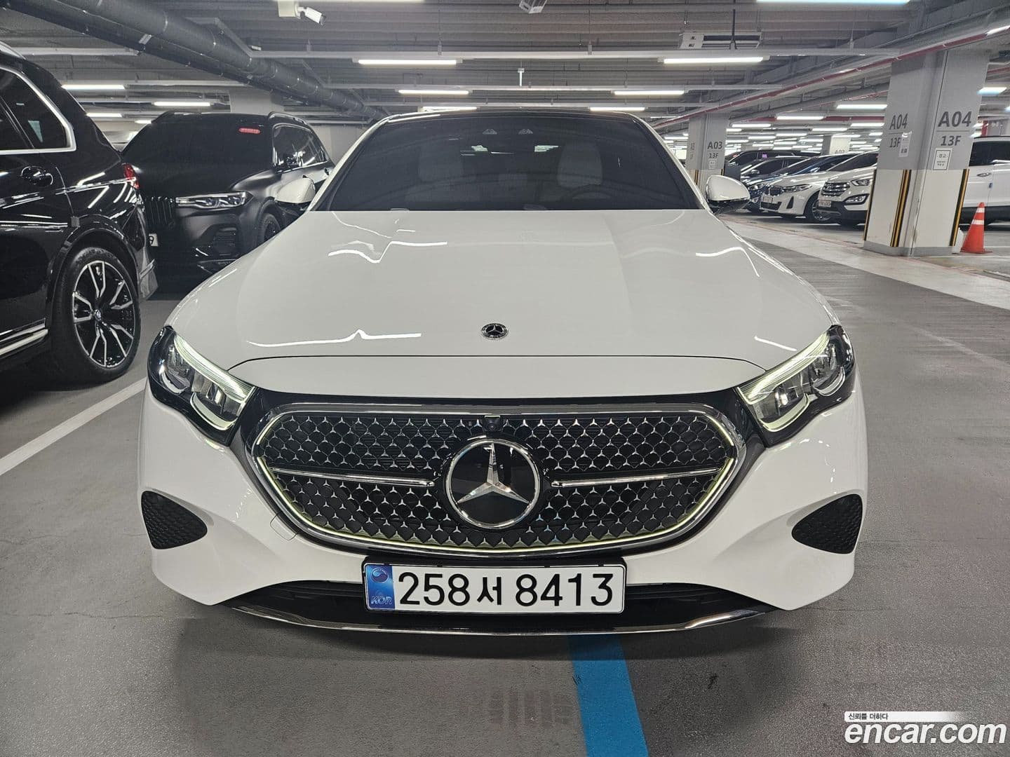 Main__Slider__Photo:E-Class Mercedes-Benz 2025.10-2