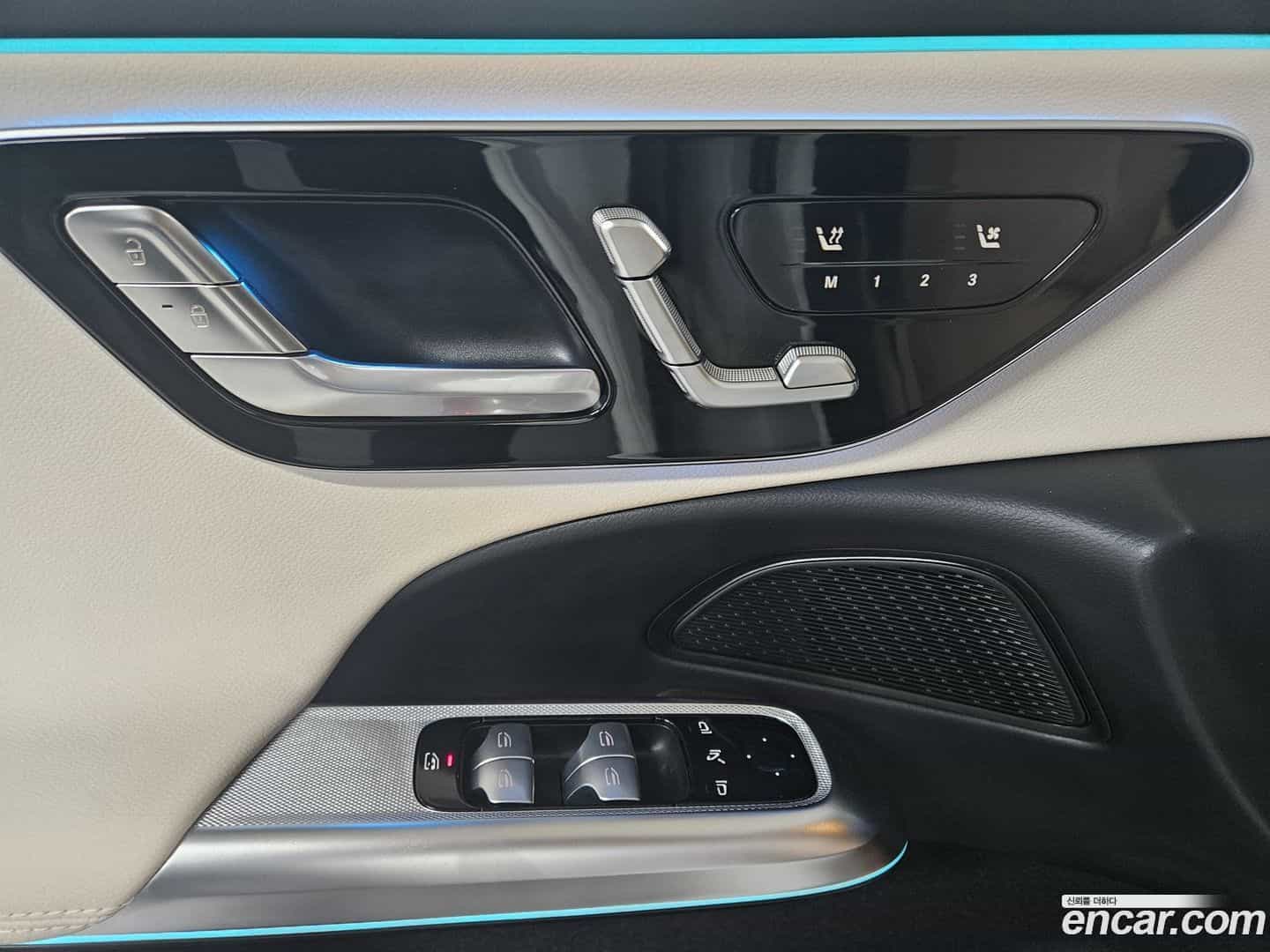 E-Class Mercedes-Benz 2025.10-OPTION-020