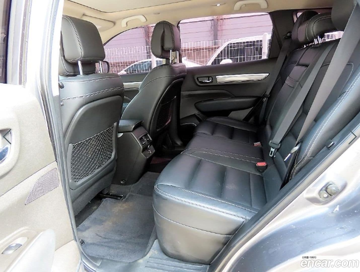 Main__Slider__Photo:QM6 Renault-KoreaSamsung 2017.7-5