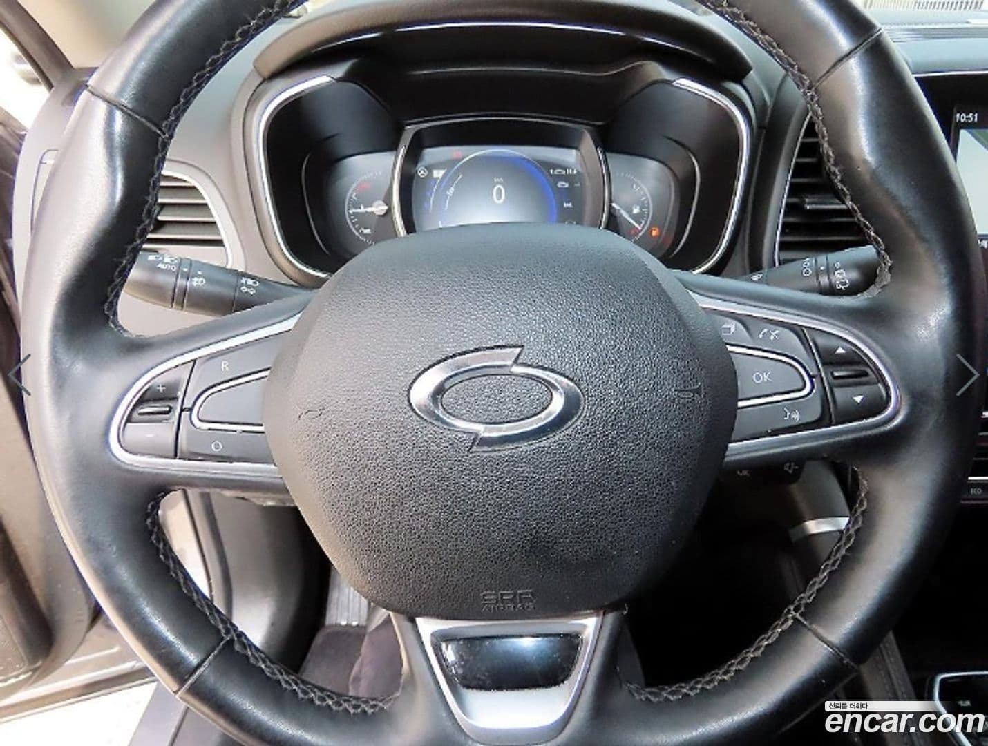 Main__Slider__Photo:QM6 Renault-KoreaSamsung 2017.7-7