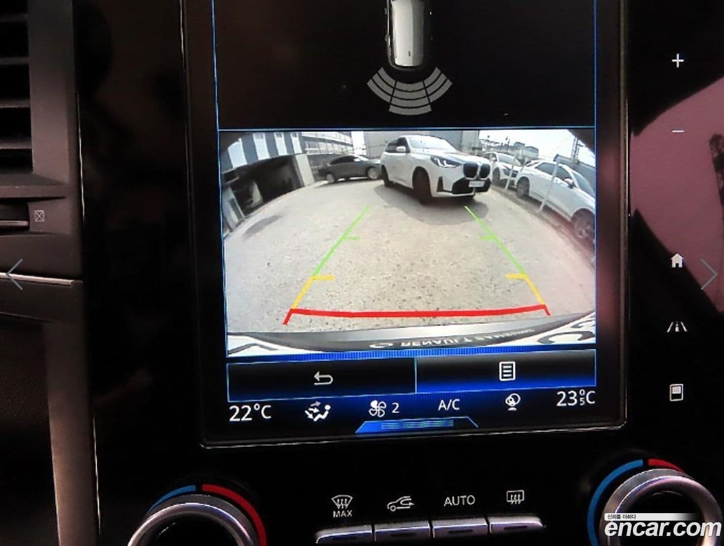 Main__Slider__Photo:QM6 Renault-KoreaSamsung 2017.7-13