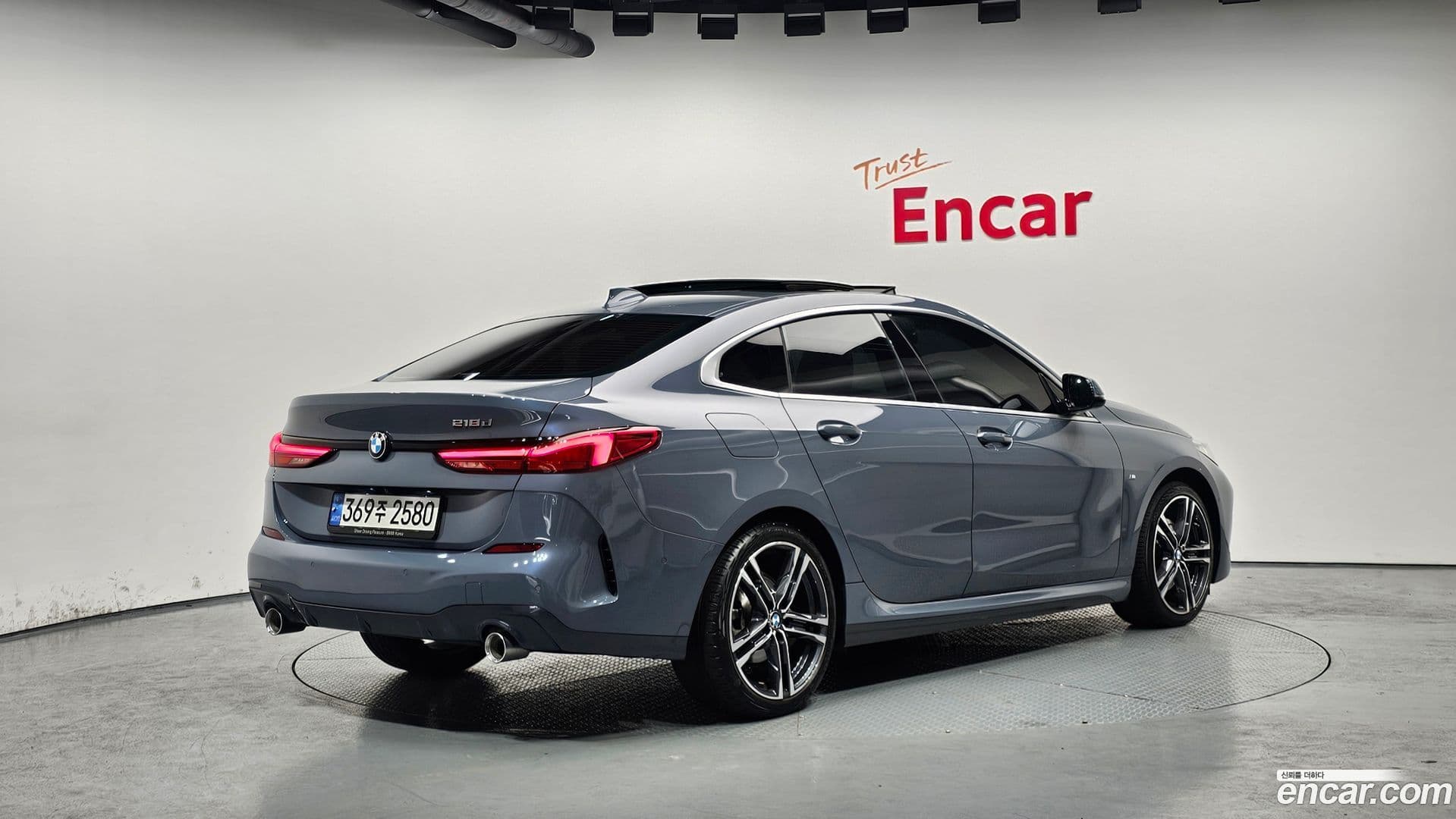 Main__Slider__Photo:2-Series BMW 2021.2-1