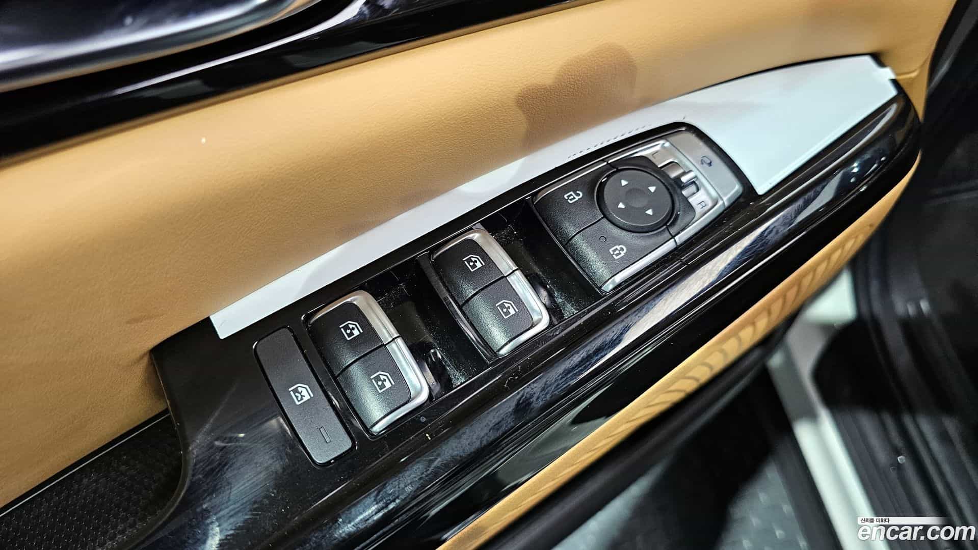 Canival Kia 2023.6-OPTION-023