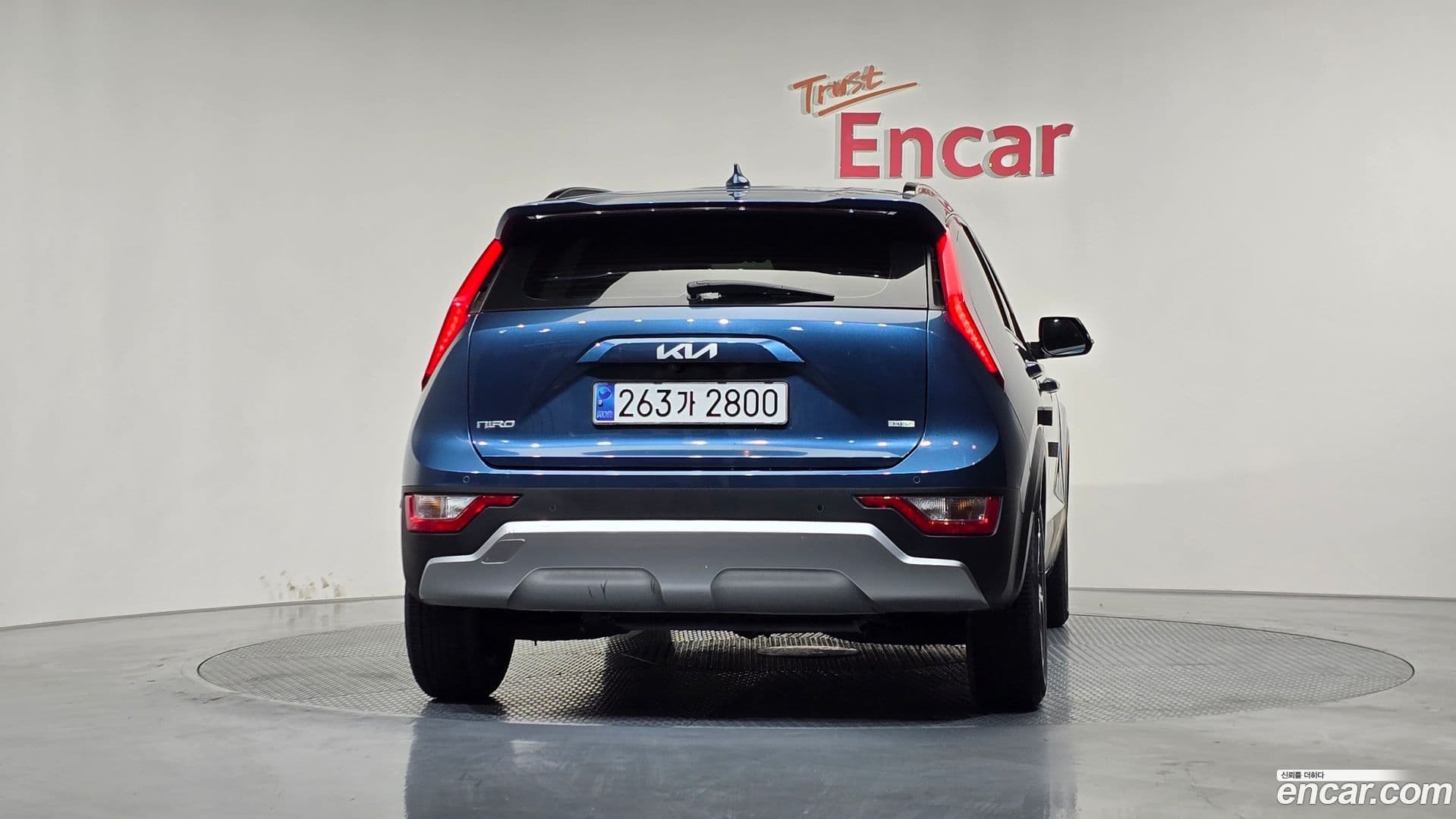 Main__Slider__Photo:Niro Kia 2022.5-3