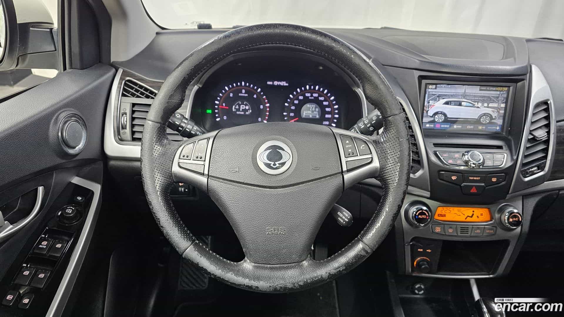 KORANDO KG_Mobility_Ssangyong 2015.0-OPTION-017