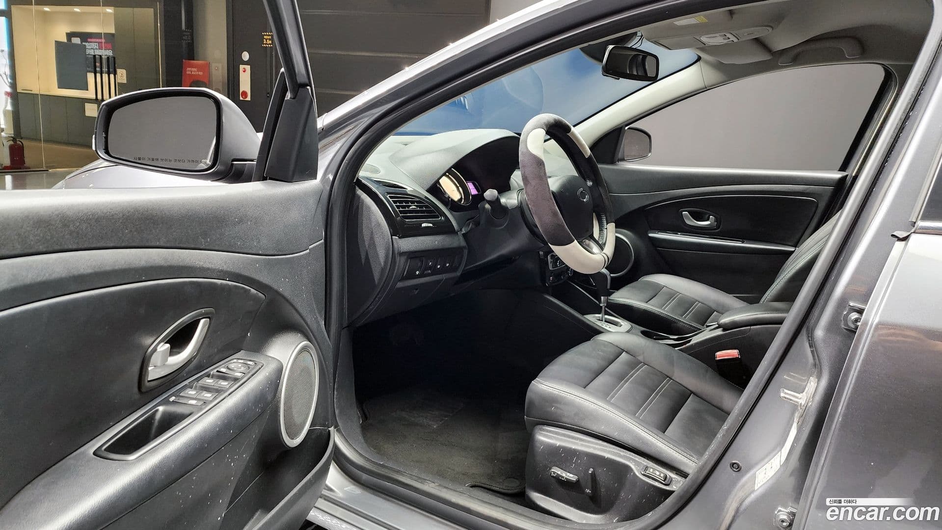 Main__Slider__Photo:SM3 Renault-KoreaSamsung 2015.5-10