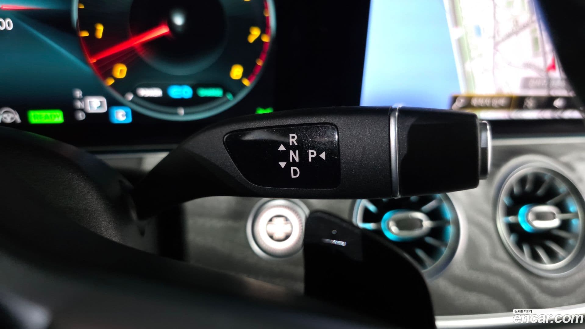 Main__Slider__Photo:CLS-Class Mercedes-Benz 2021.6-8