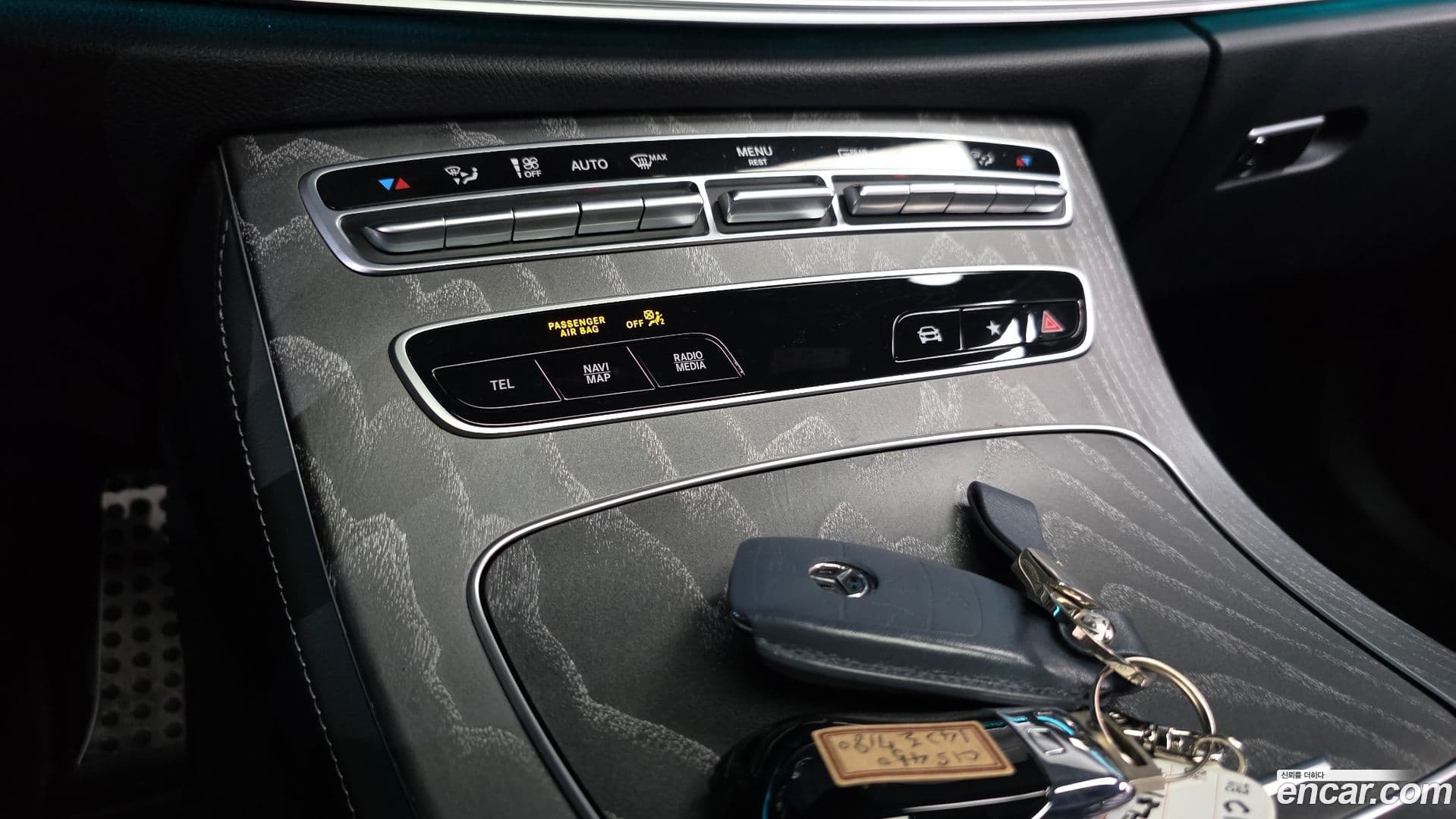 Main__Slider__Photo:CLS-Class Mercedes-Benz 2021.6-15