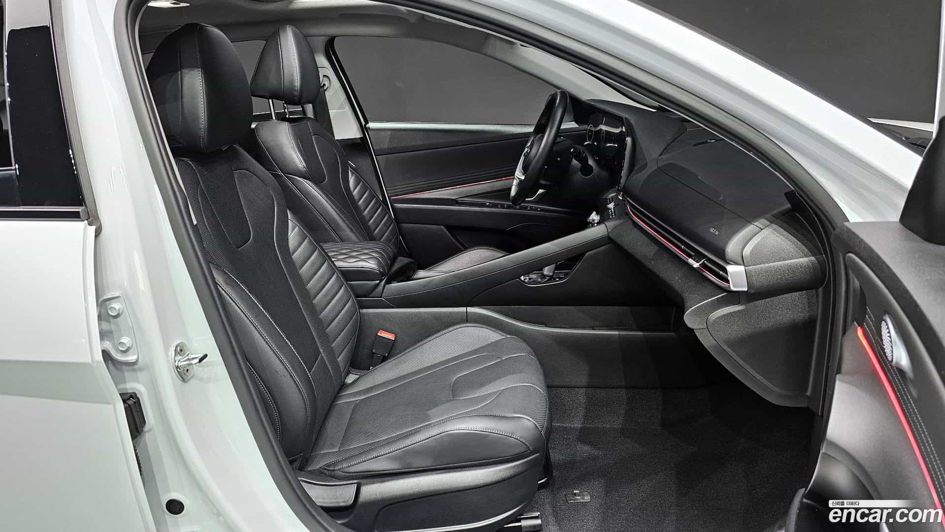 AVANTE Hyundai 2020.6-INNER-010