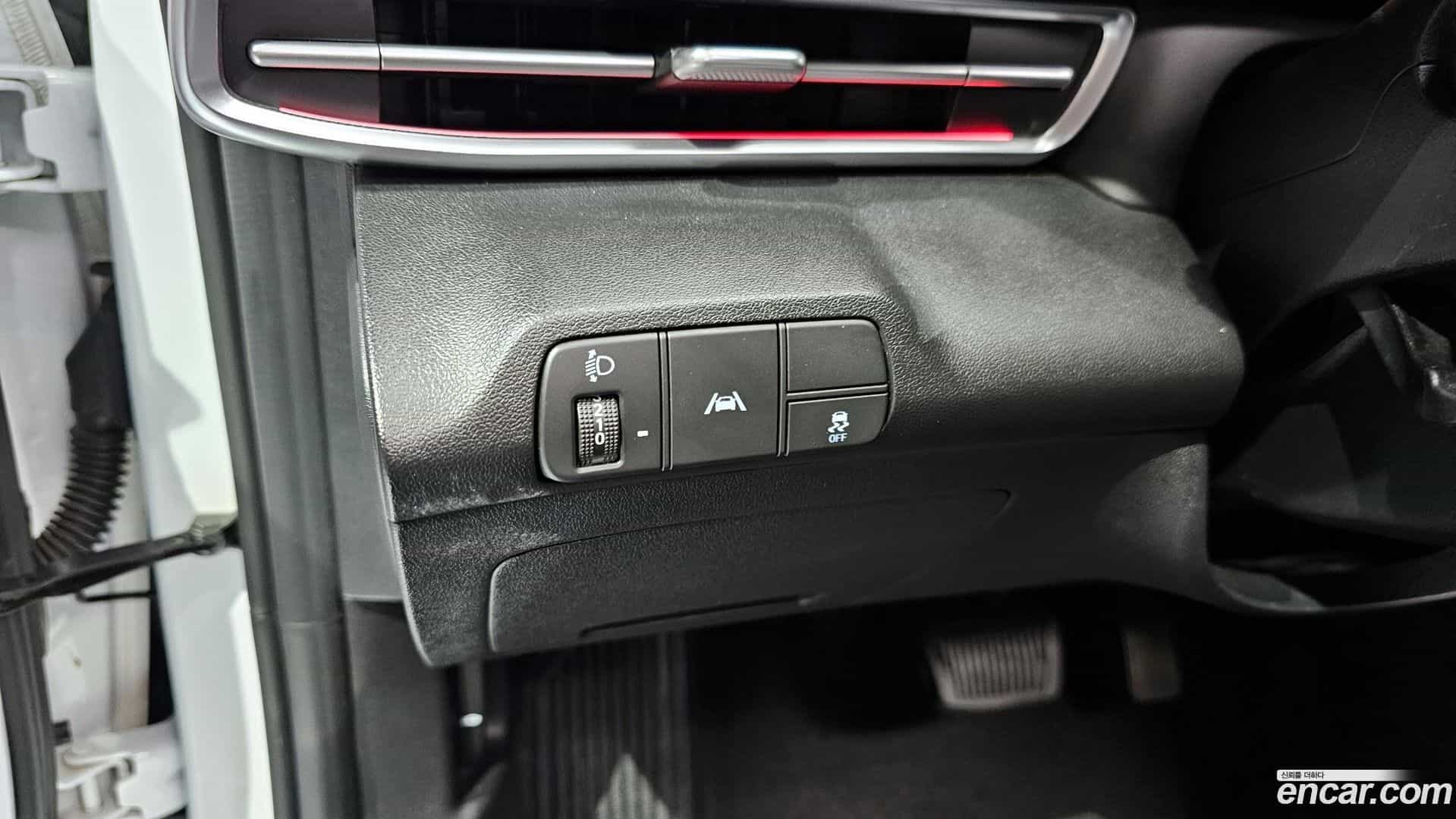 AVANTE Hyundai 2020.6-OPTION-018