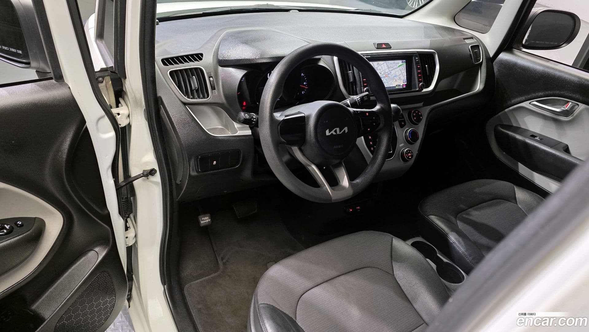 Main__Slider__Photo:RAY Kia 2022.0-6