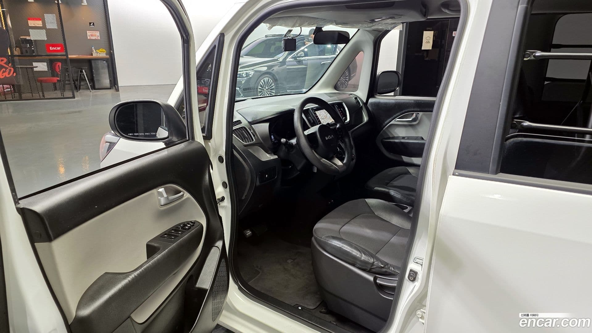 Main__Slider__Photo:RAY Kia 2022.0-9