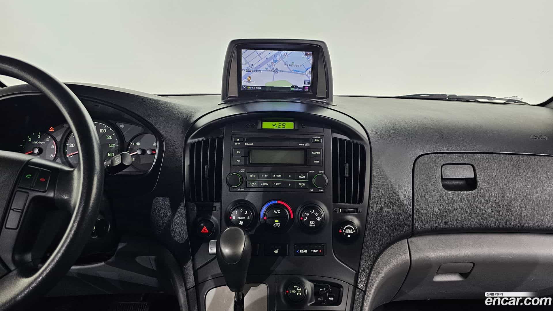 Starex Hyundai 2015.3-OPTION-018