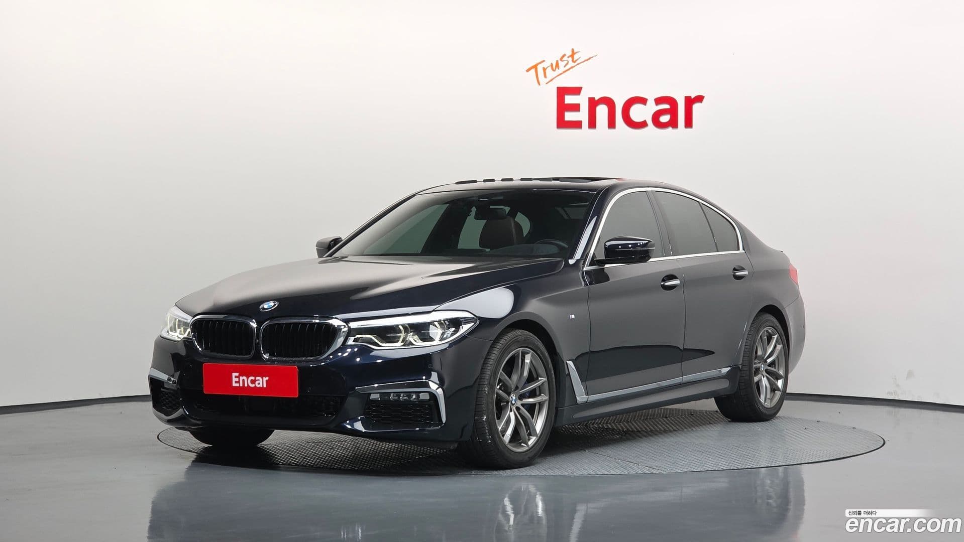 Main__Slider__Photo:5-Series BMW 2018.2-0