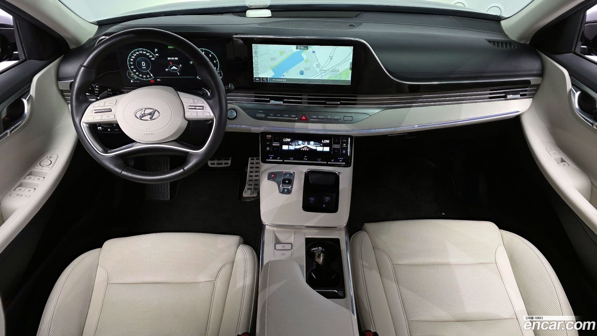 Main__Slider__Photo:Grandeur Hyundai 2022.0-6