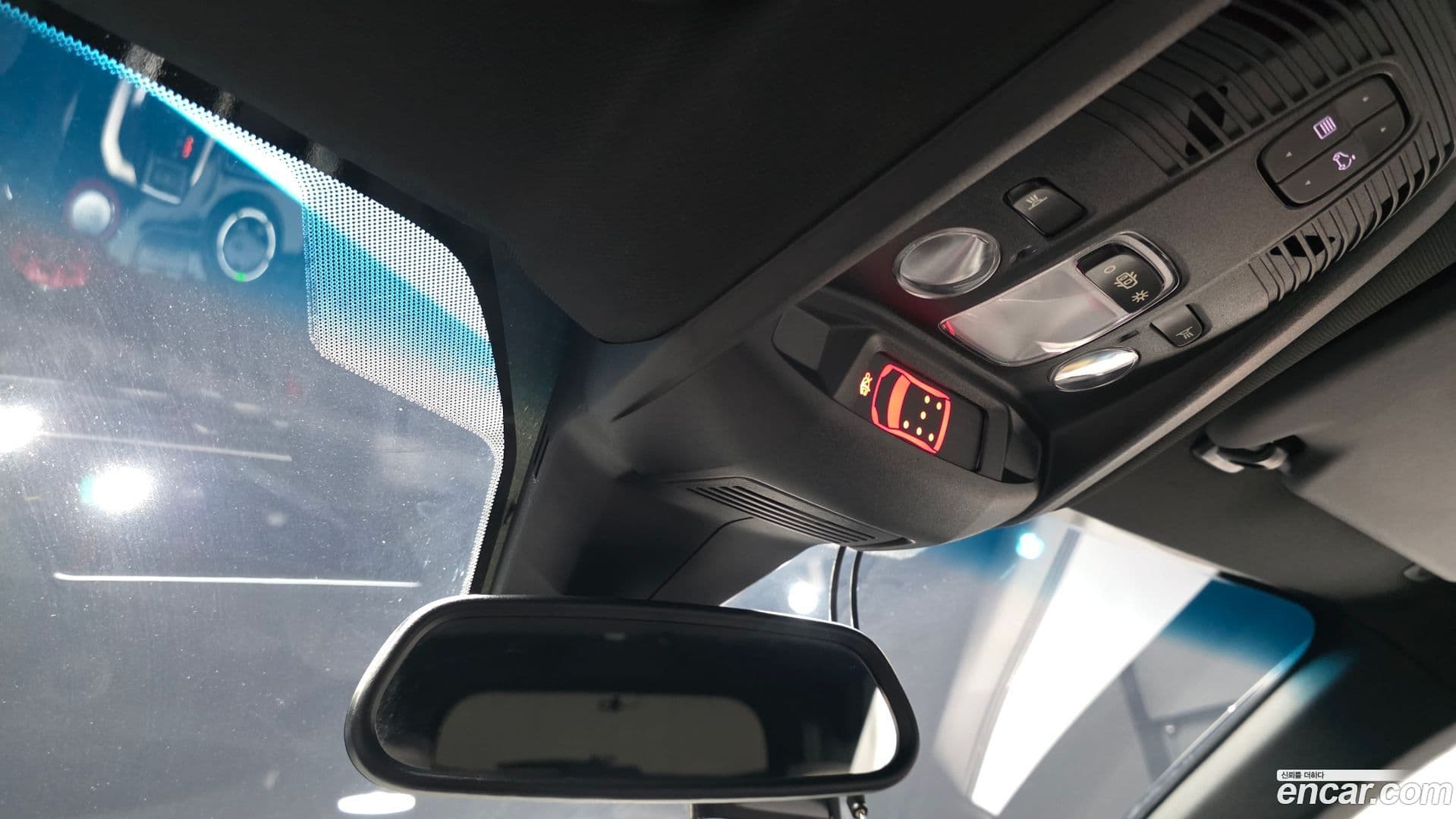 Main__Slider__Photo:5008 Peugeot 2019.1-15