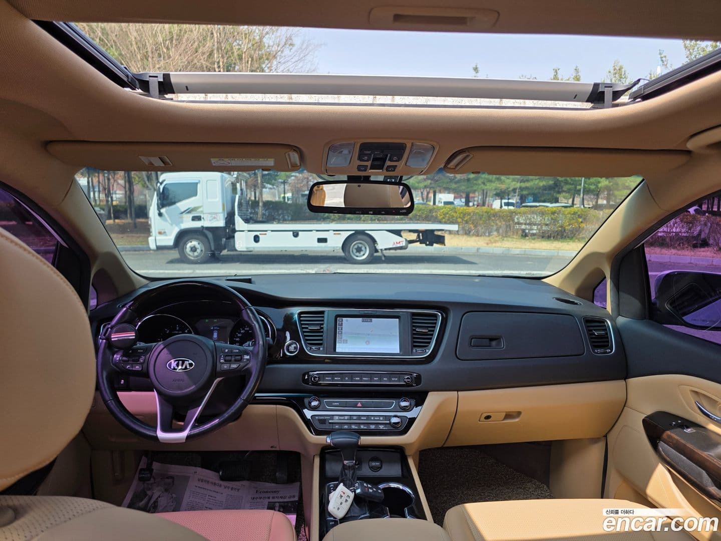 Main__Slider__Photo:Canival Kia 2018.6-10