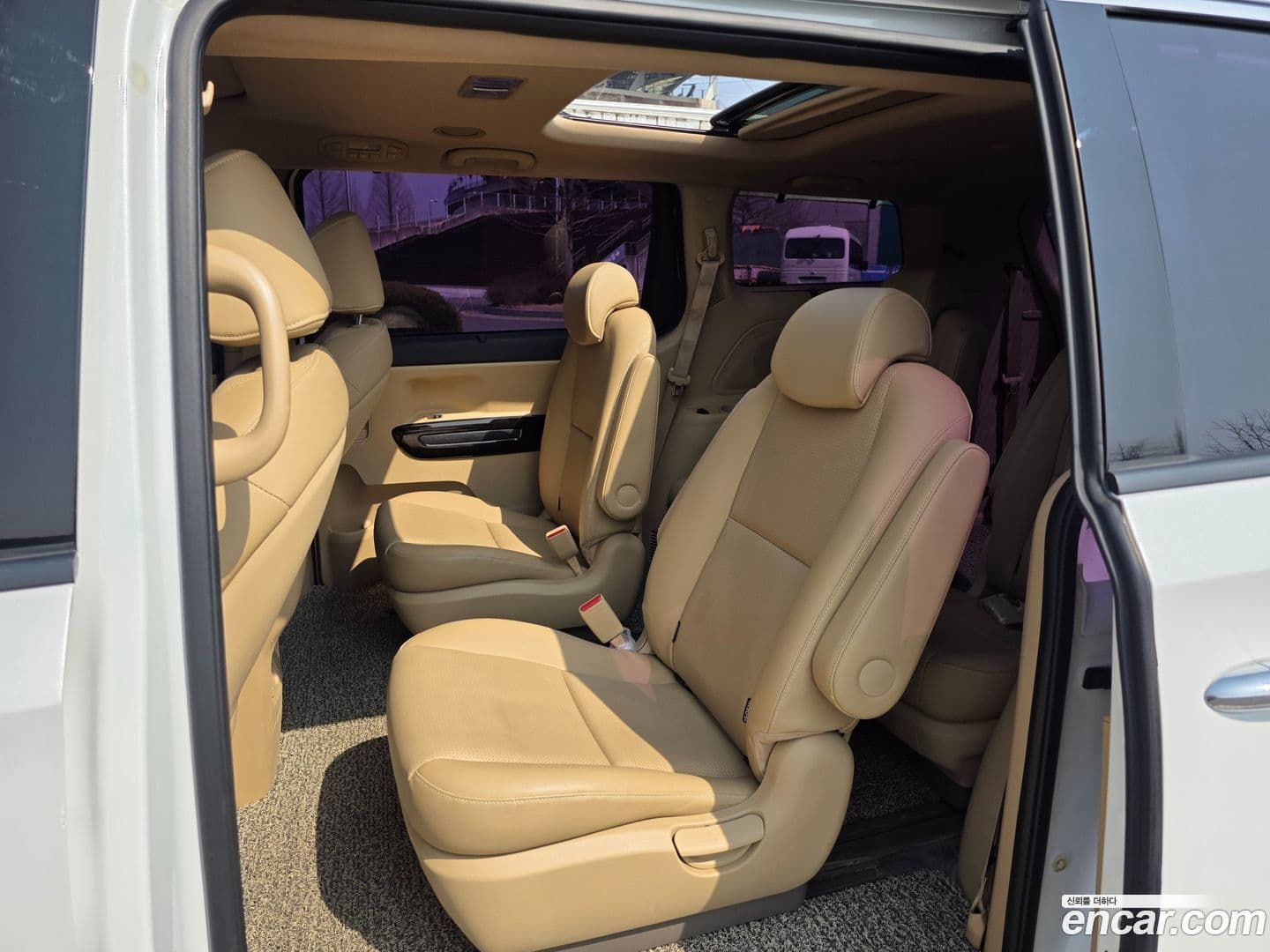 Main__Slider__Photo:Canival Kia 2018.6-16