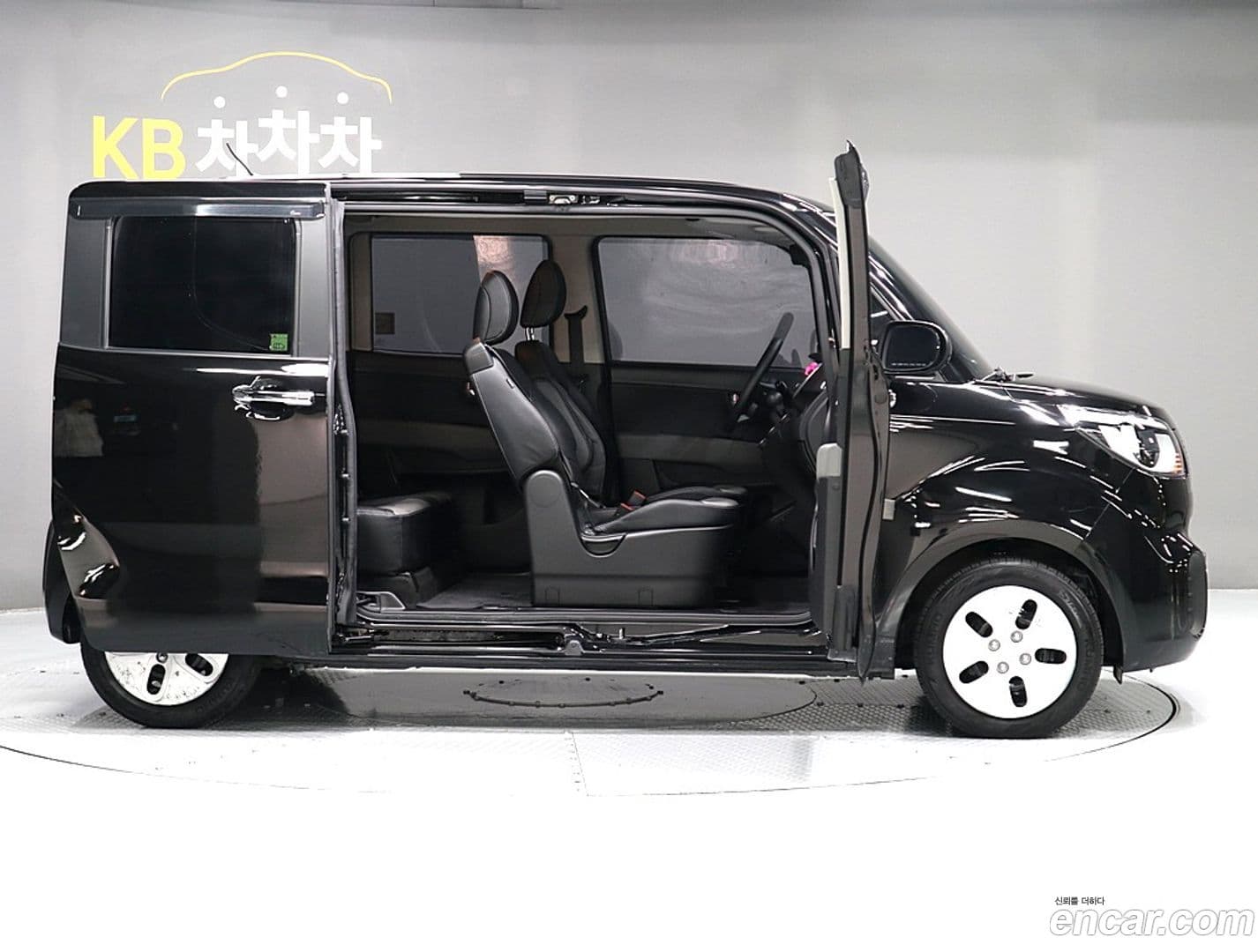 Main__Slider__Photo:RAY Kia 2020.3-4