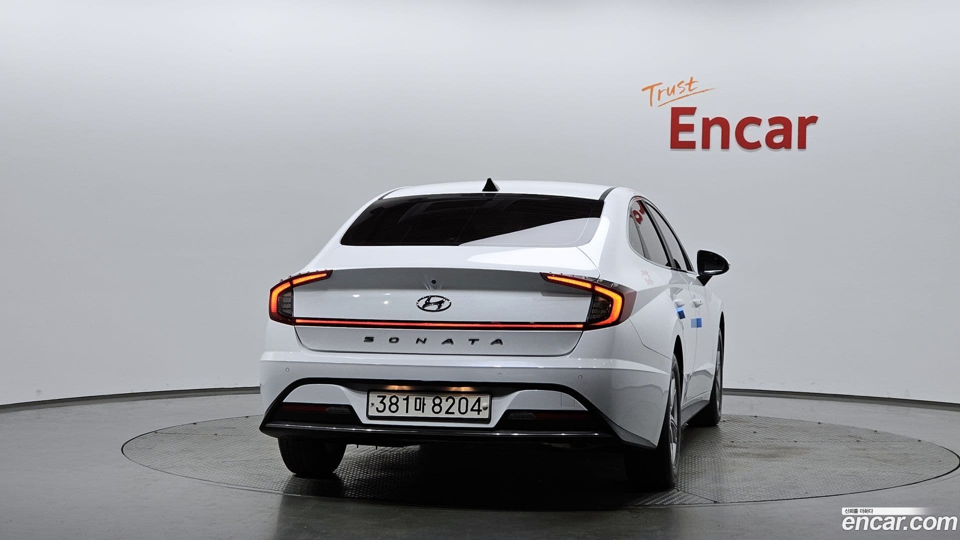 Main__Slider__Photo:Sonata Hyundai 2022.2-3