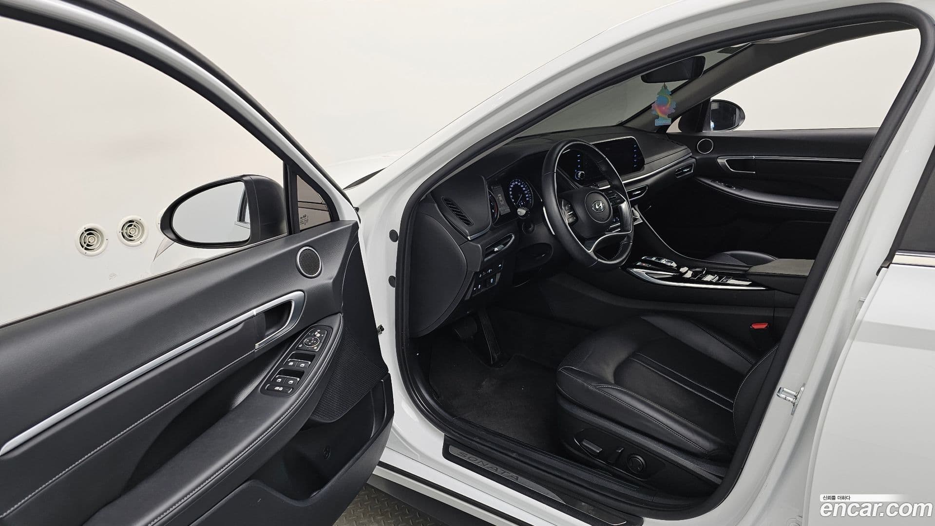 Main__Slider__Photo:Sonata Hyundai 2022.2-9