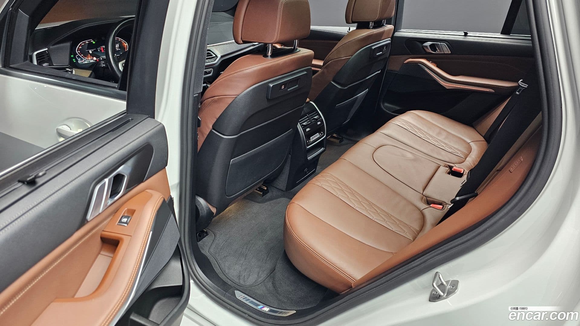 Main__Slider__Photo:X5 BMW 2022.8-11