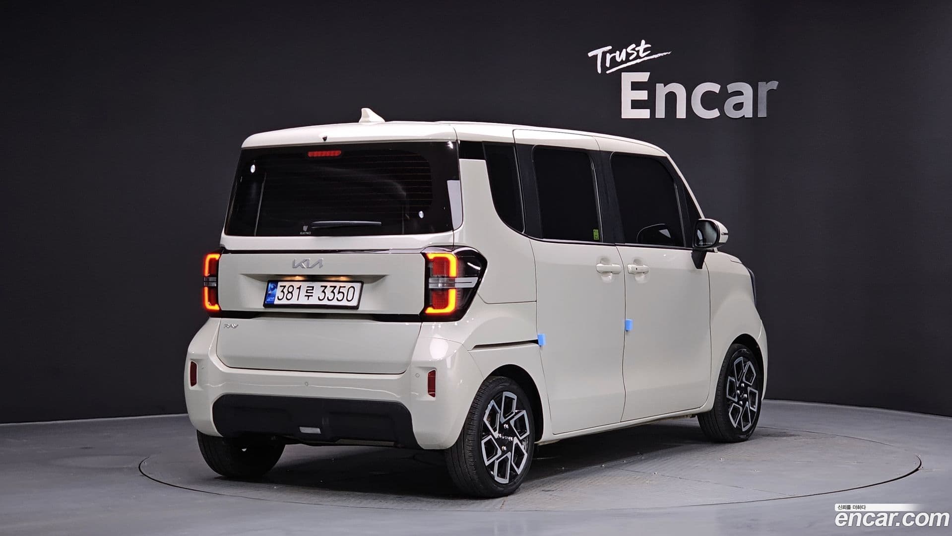 Main__Slider__Photo:RAY Kia 2023.0-1