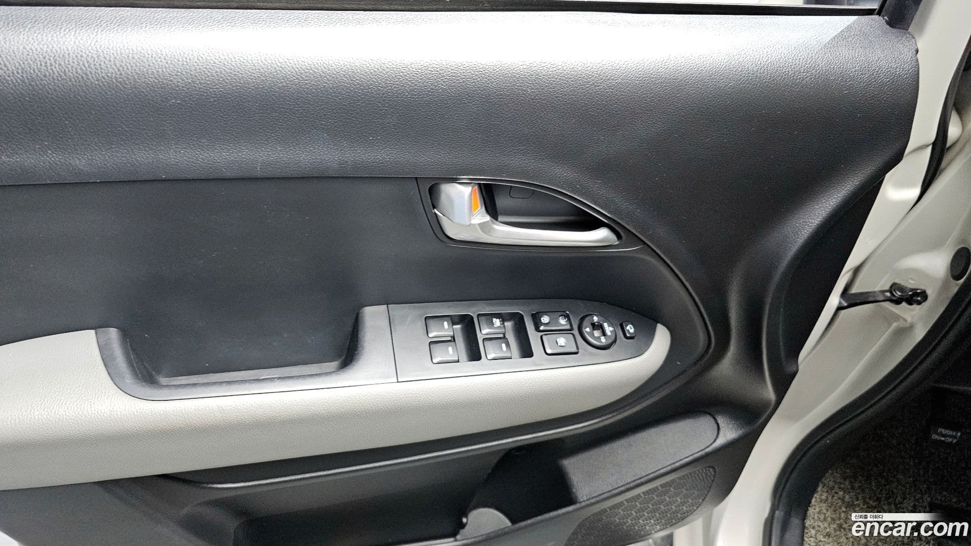 Main__Slider__Photo:RAY Kia 2023.0-18