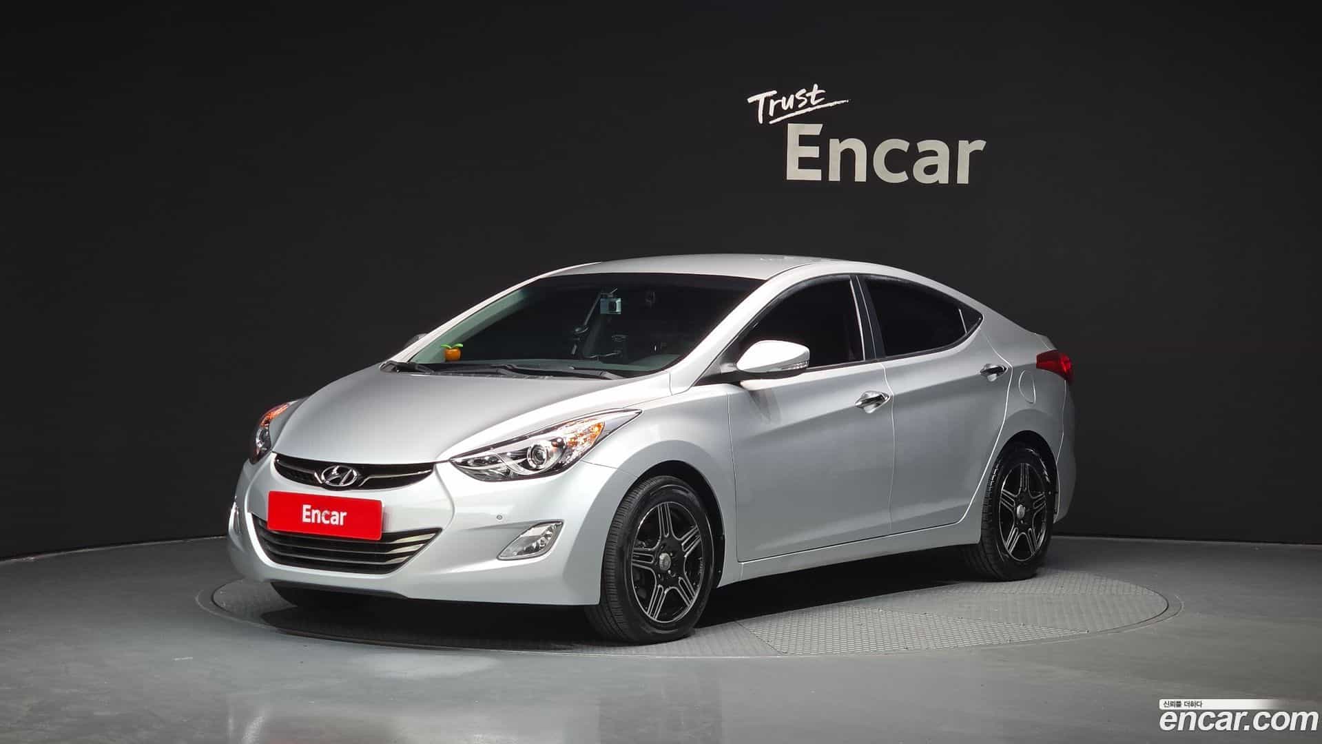 AVANTE Hyundai 2013.7-OUTER-001