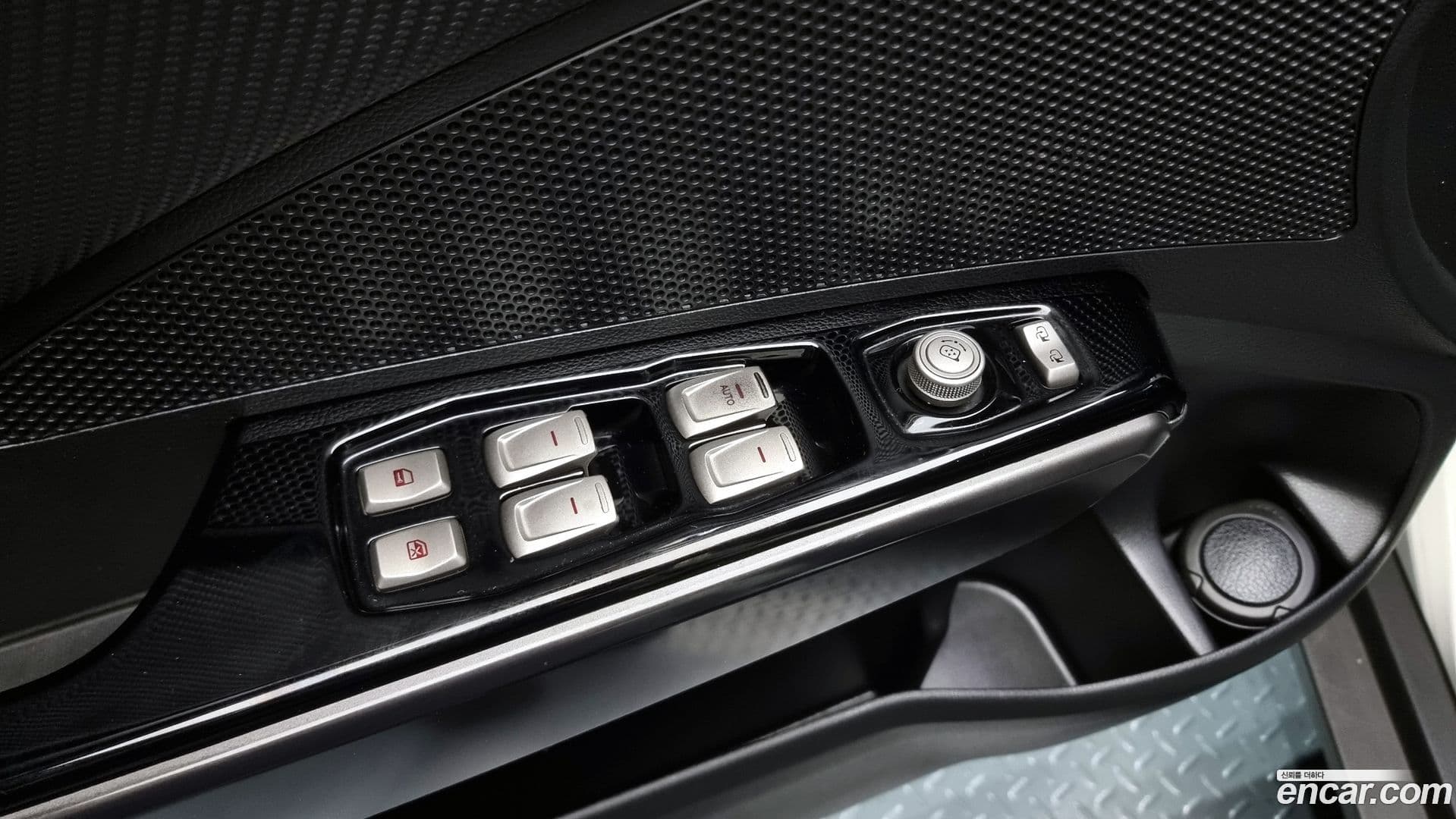 Main__Slider__Photo:TIBOLI KG_Mobility_Ssangyong 2017.6-16