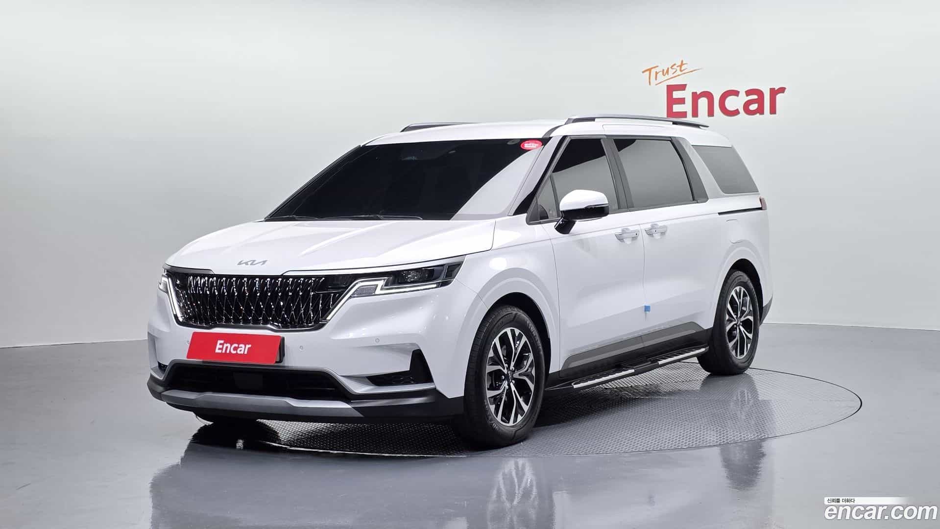 Canival Kia 2023.0-OUTER-001